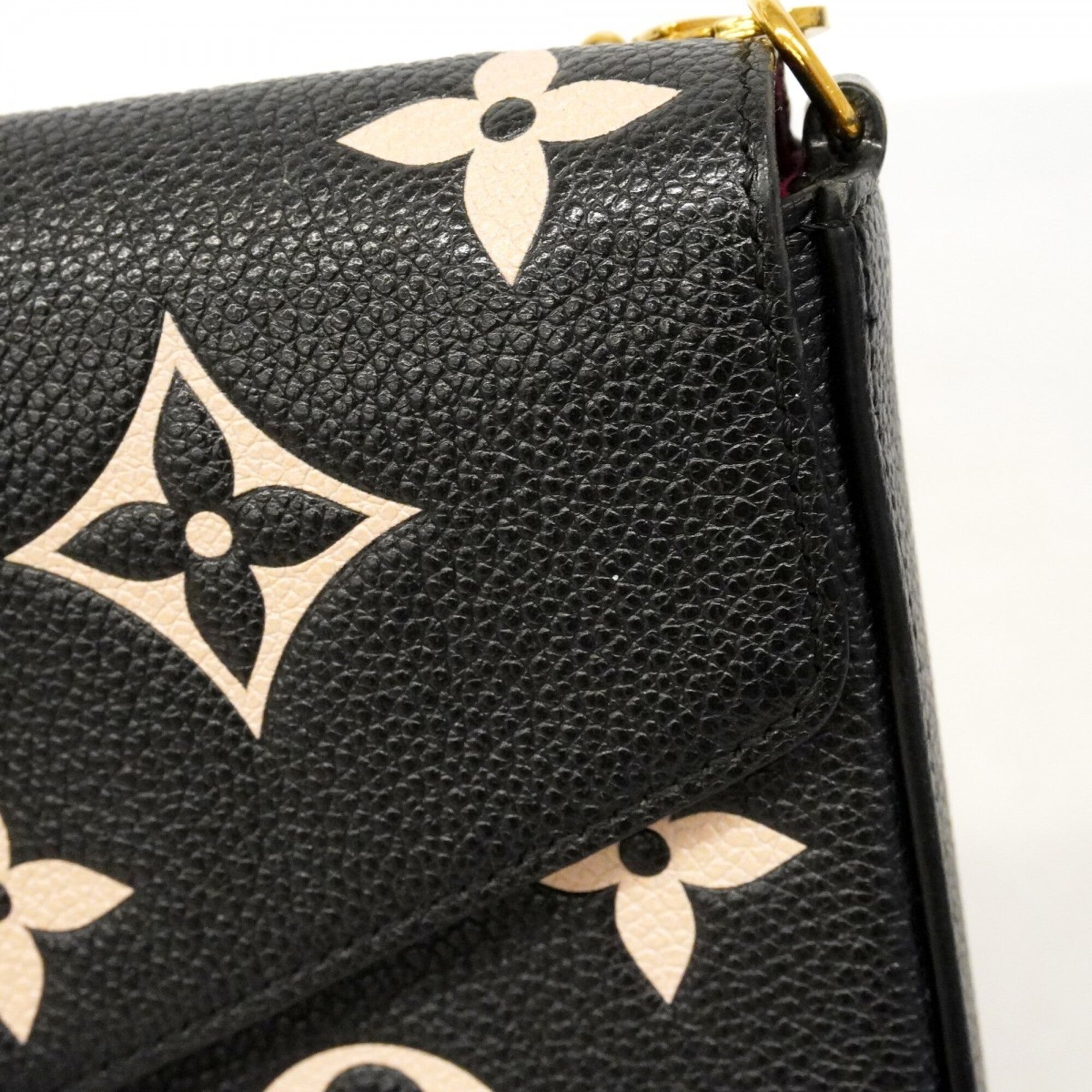 Louis Vuitton Beige Black Chain/Shoulder Wallet (Pre-Owned)