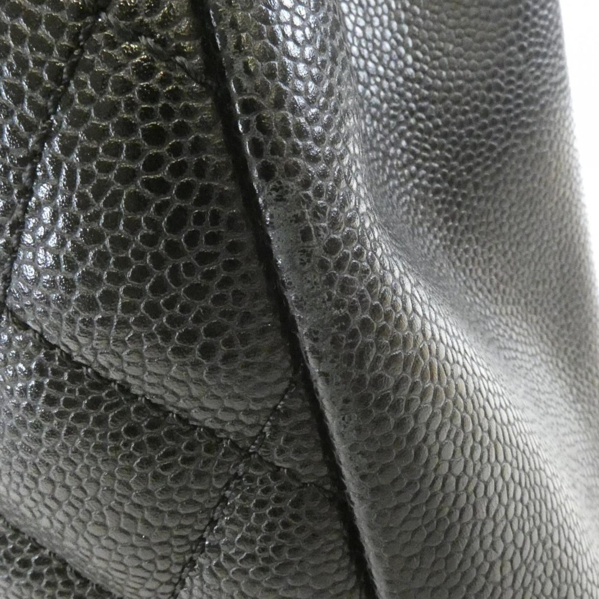 Chanel Black Grained Calfskin Shoulder Bag (Pre-Owned)