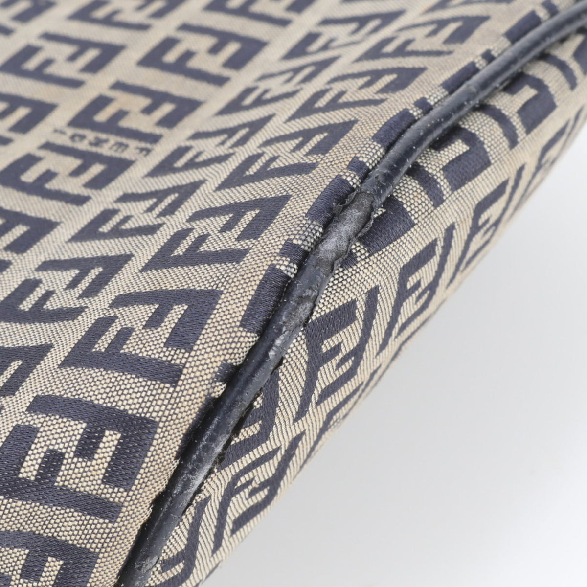 Fendi Gray Navy Leather Canvas Handbag (Pre-Owned)
