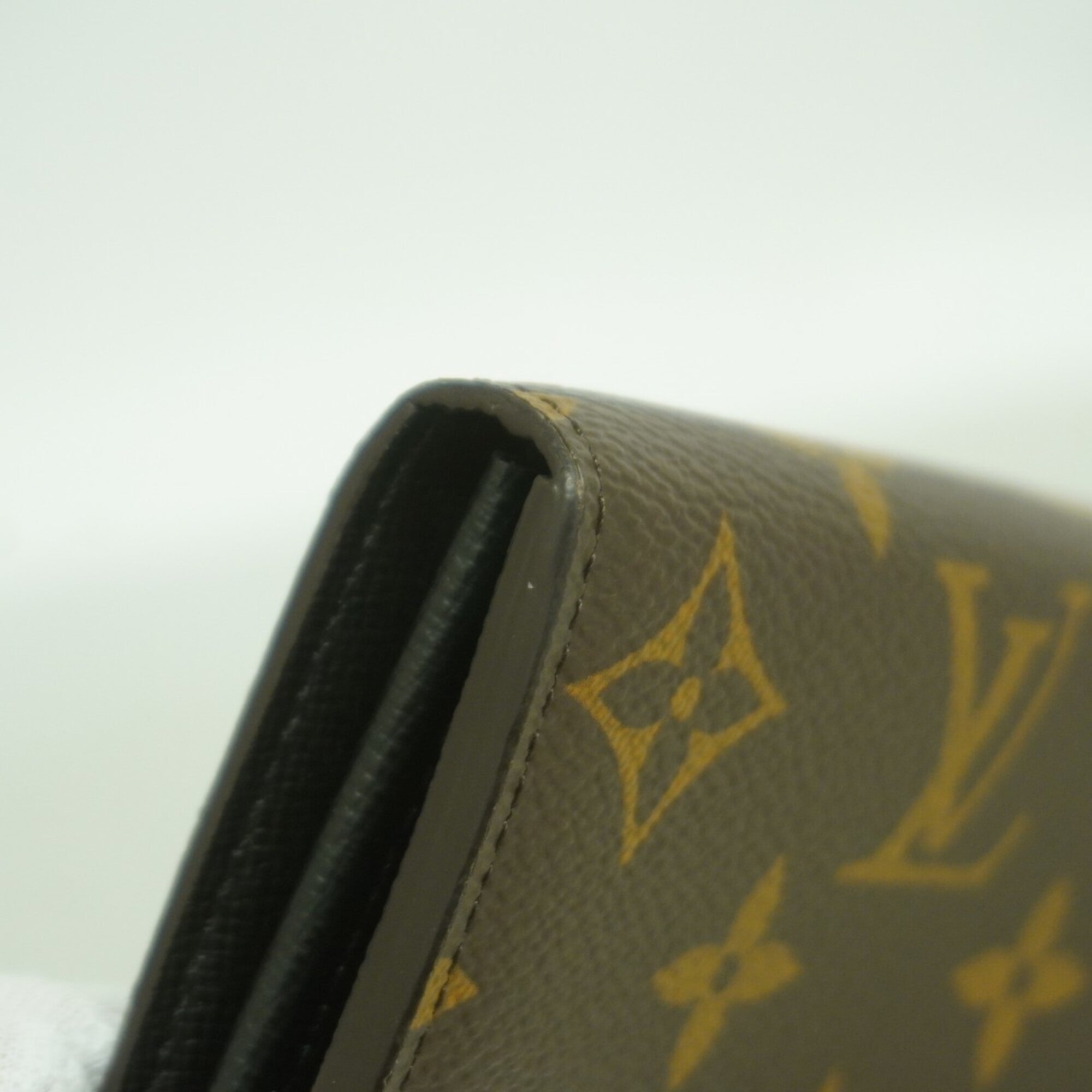 Louis Vuitton Brown Long Wallet (Bi-Fold) (Pre-Owned)