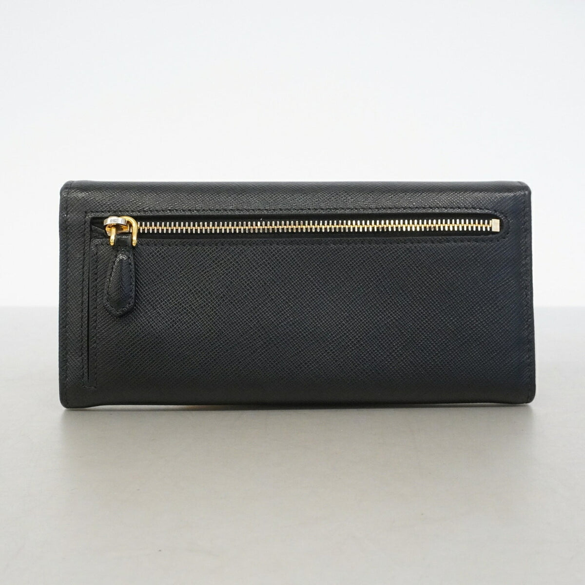 Prada Black Leather Long Wallet (Bi-Fold) (Pre-Owned)