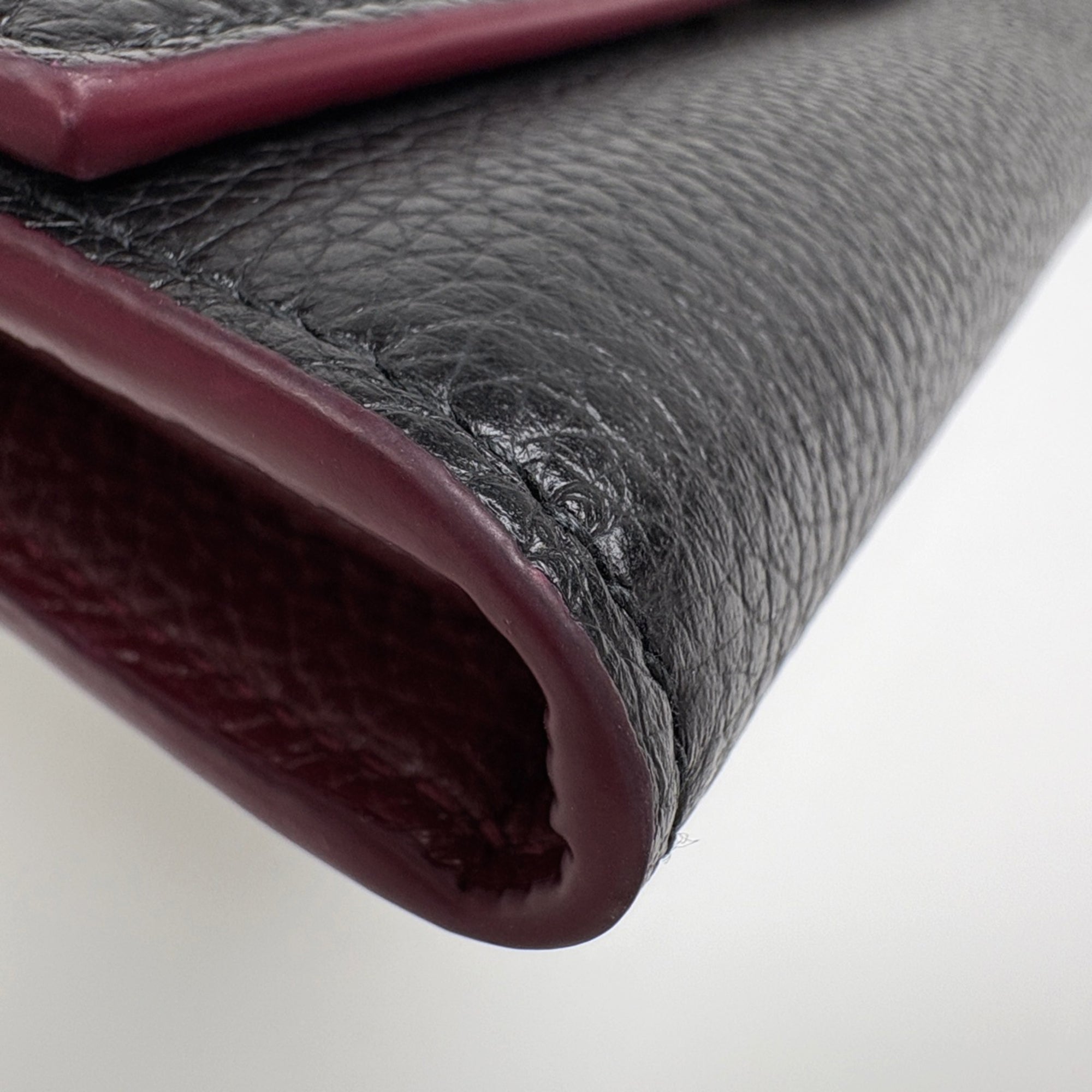 Gucci Black Bordeaux Leather Long Wallet (Bi-Fold) (Pre-Owned)