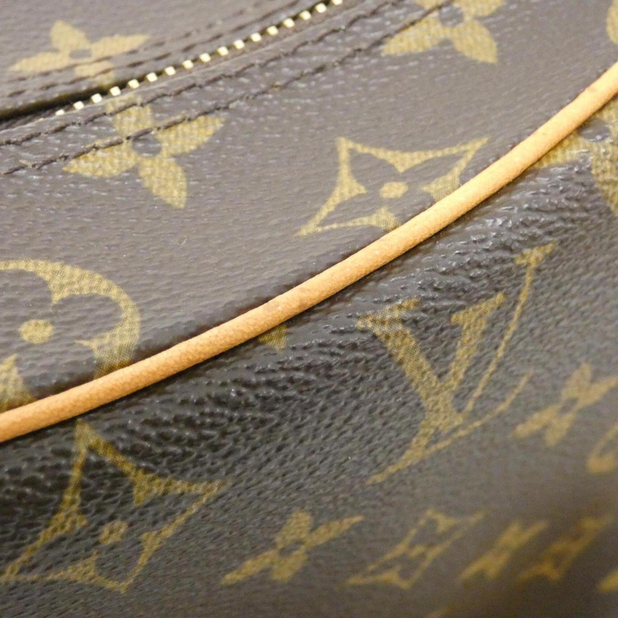Louis Vuitton Marron Coated Canvas Shoulder Bag (Pre-Owned)