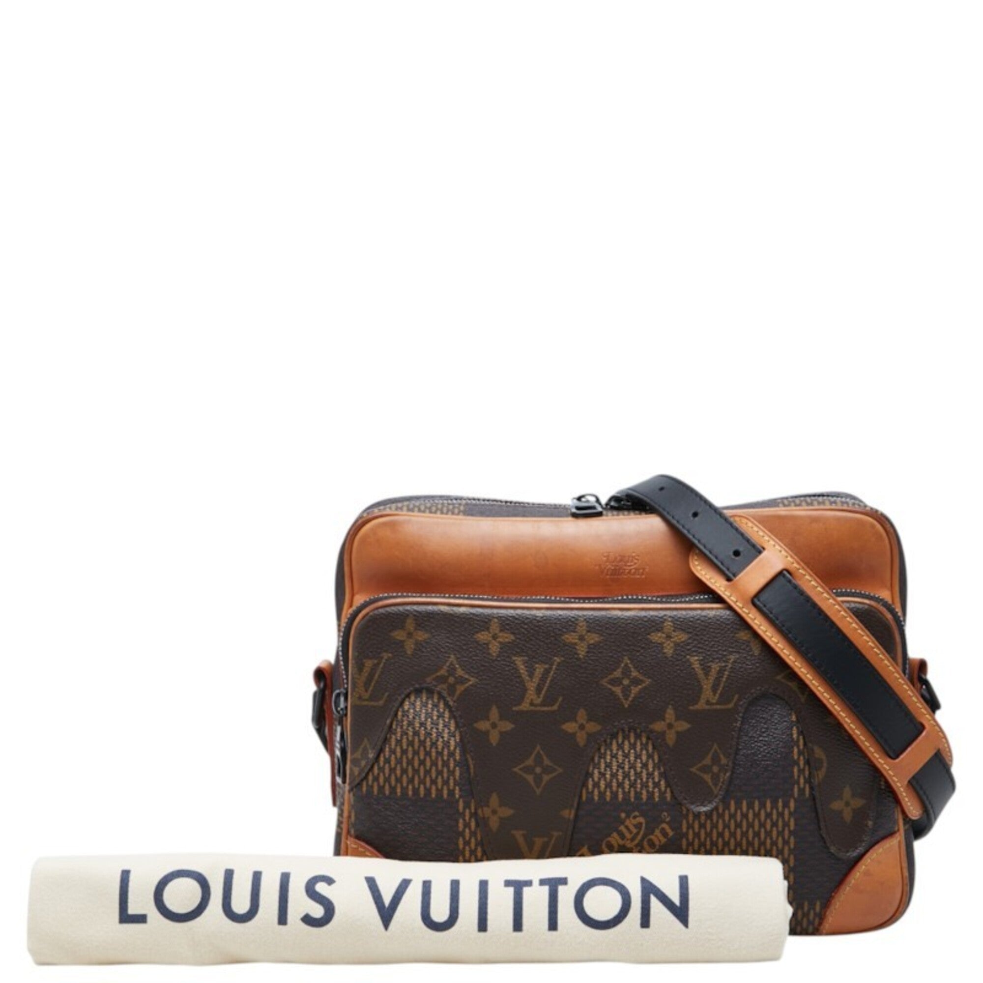 Louis Vuitton Brown Pvc Leather Messenger Bag Shoulder Bag (Pre-Owned)