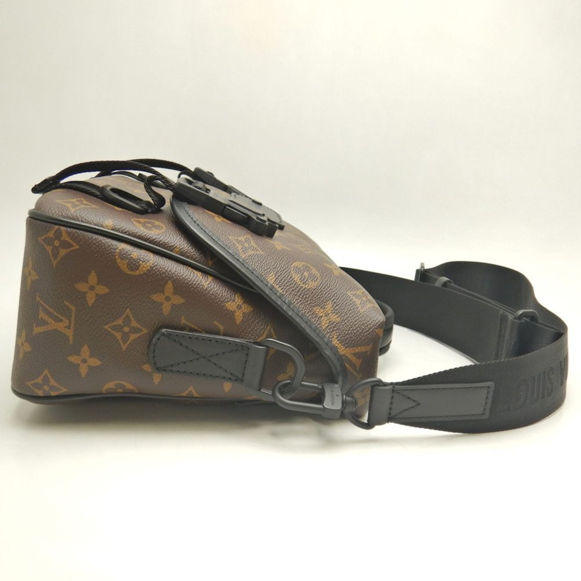 Louis Vuitton Brown Pvc Shoulder Bag (Pre-Owned)
