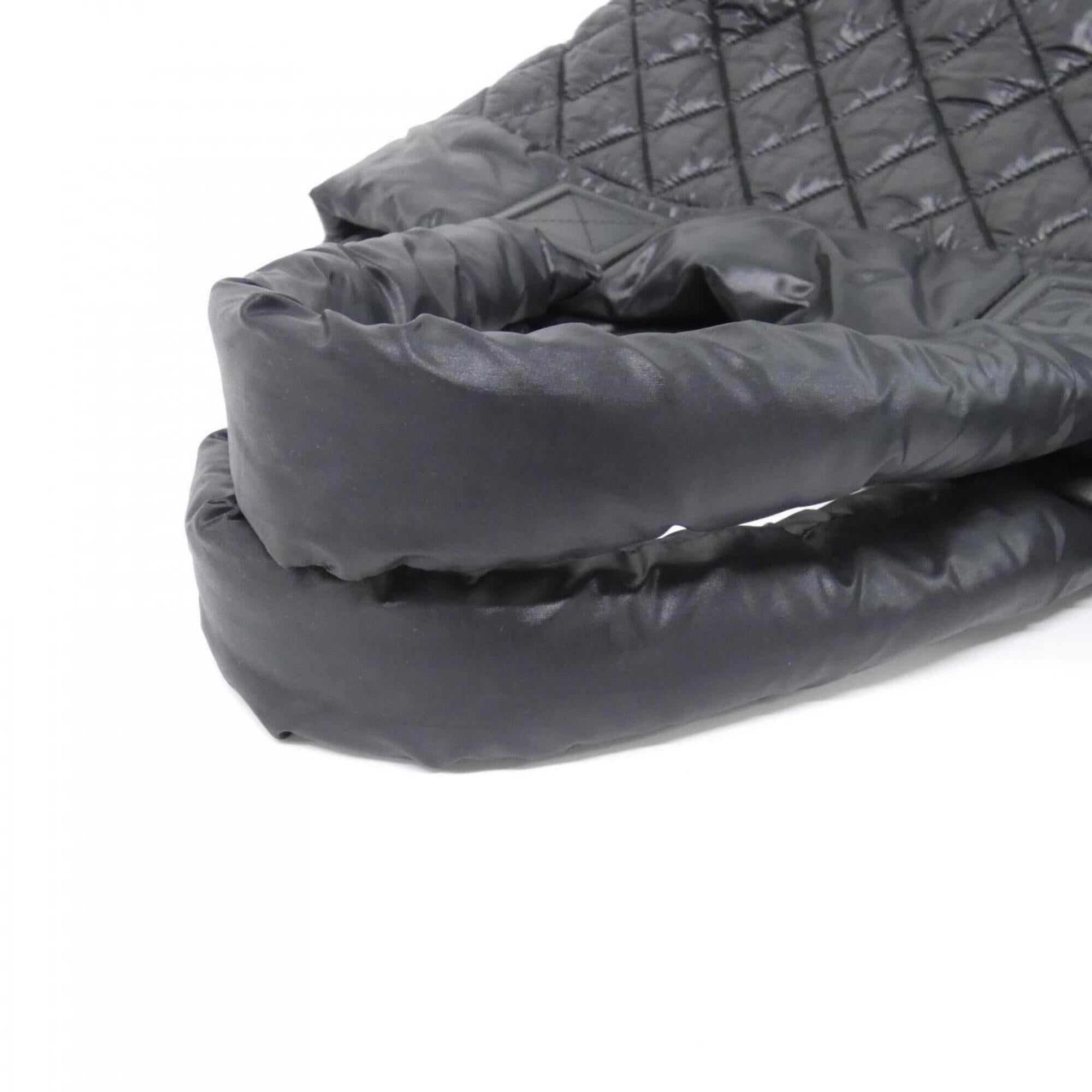Chanel Black Nylon Handbag (Pre-Owned)