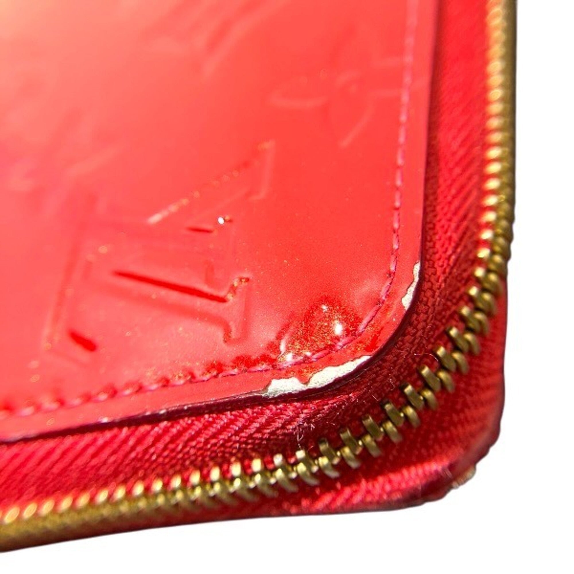 Louis Vuitton Monogram Vernis Pomme D'amour Red Color Leather Long Wallet (Bi-Fold) (Pre-Owned)