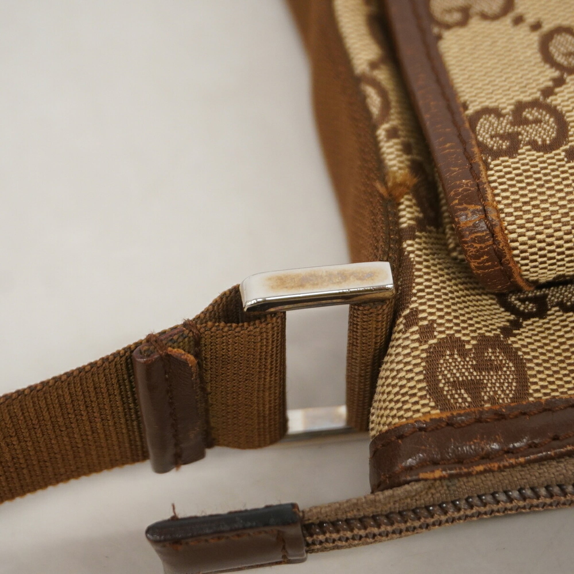 Gucci Brown Canvas Shoulder Bag (Pre-Owned)