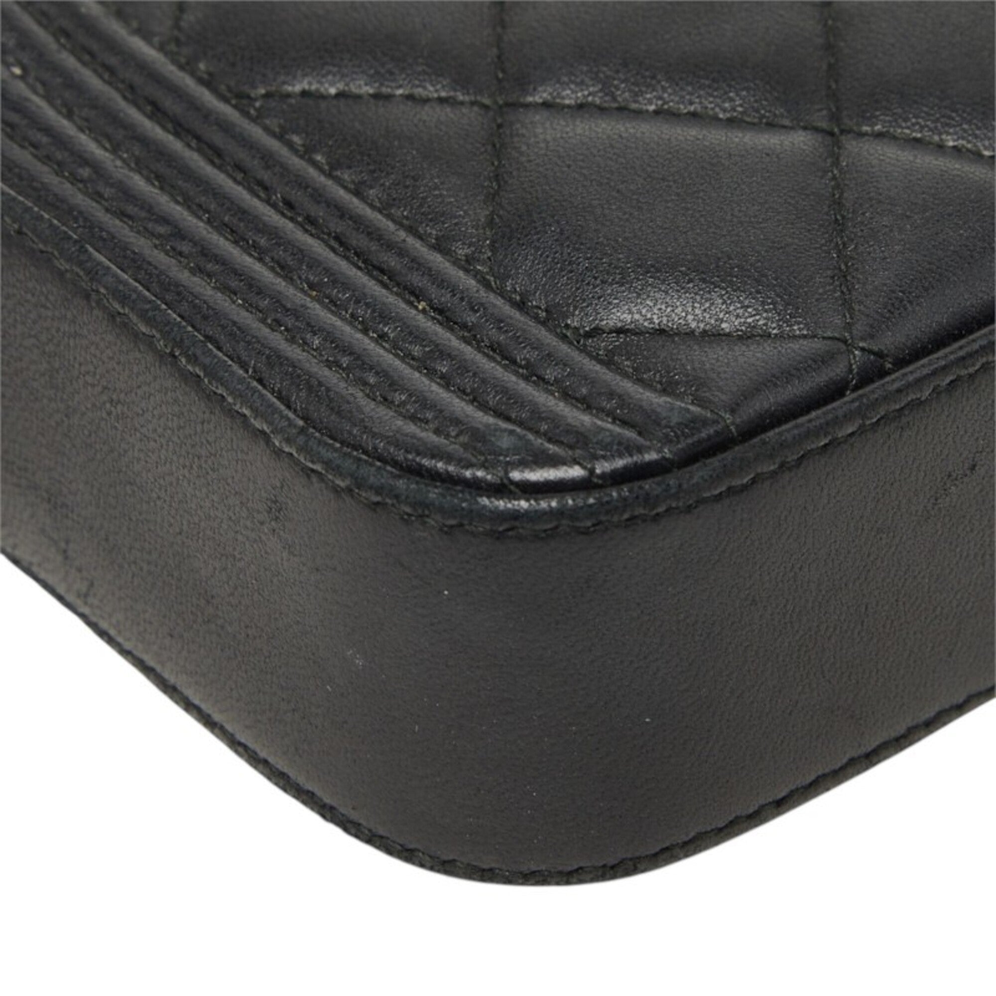 Chanel Black Leather Pochette Shoulder Bag (Pre-Owned)