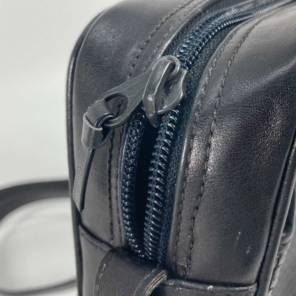 Celine Black Leather Pochette Shoulder Bag (Pre-Owned)