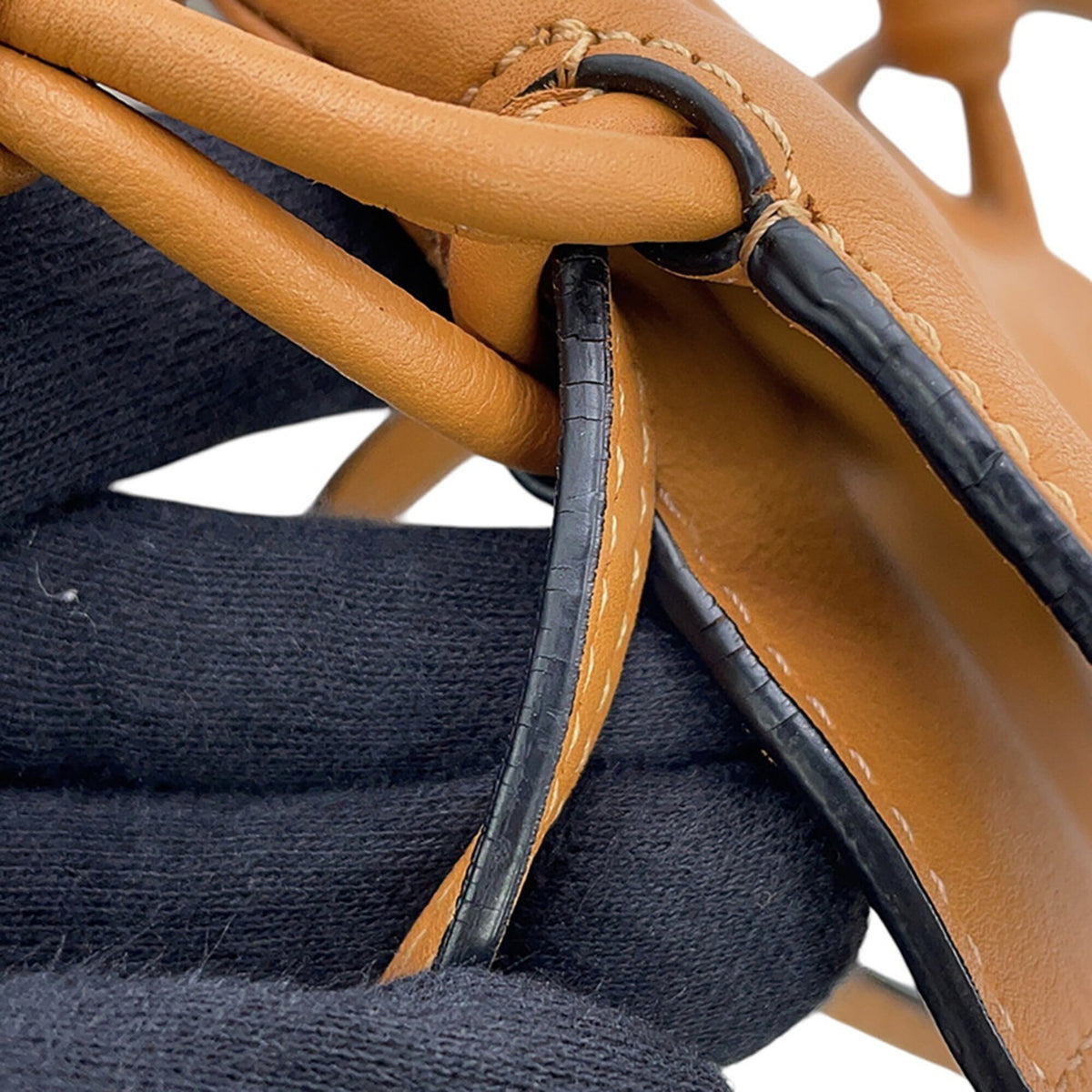 Loewe Camel Leather Shoulder Bag (Pre-Owned)