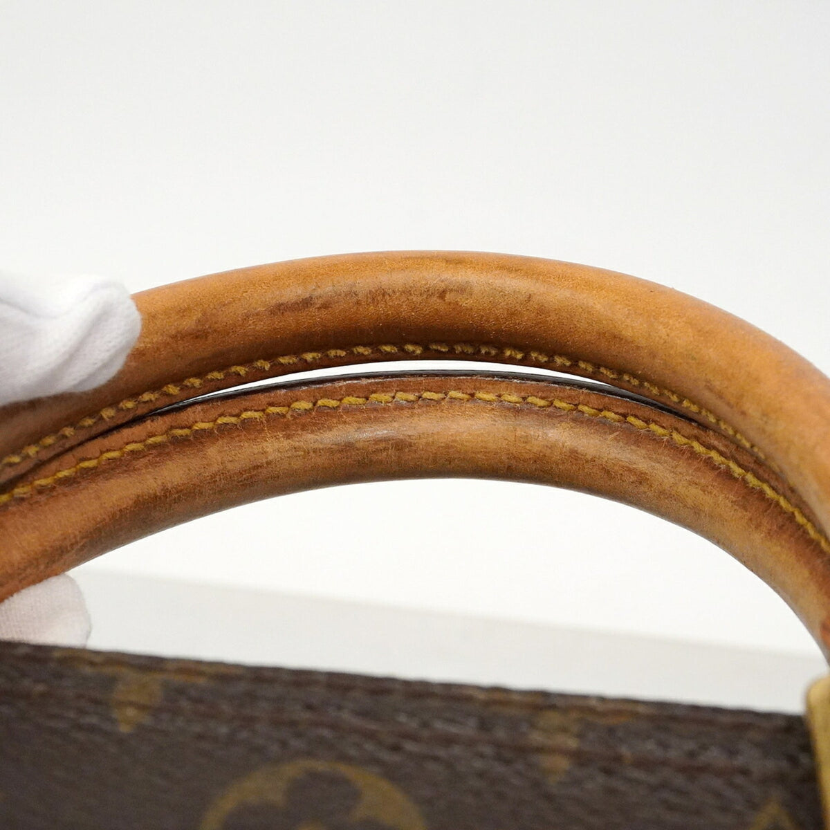 Louis Vuitton Brown Handbag (Pre-Owned)