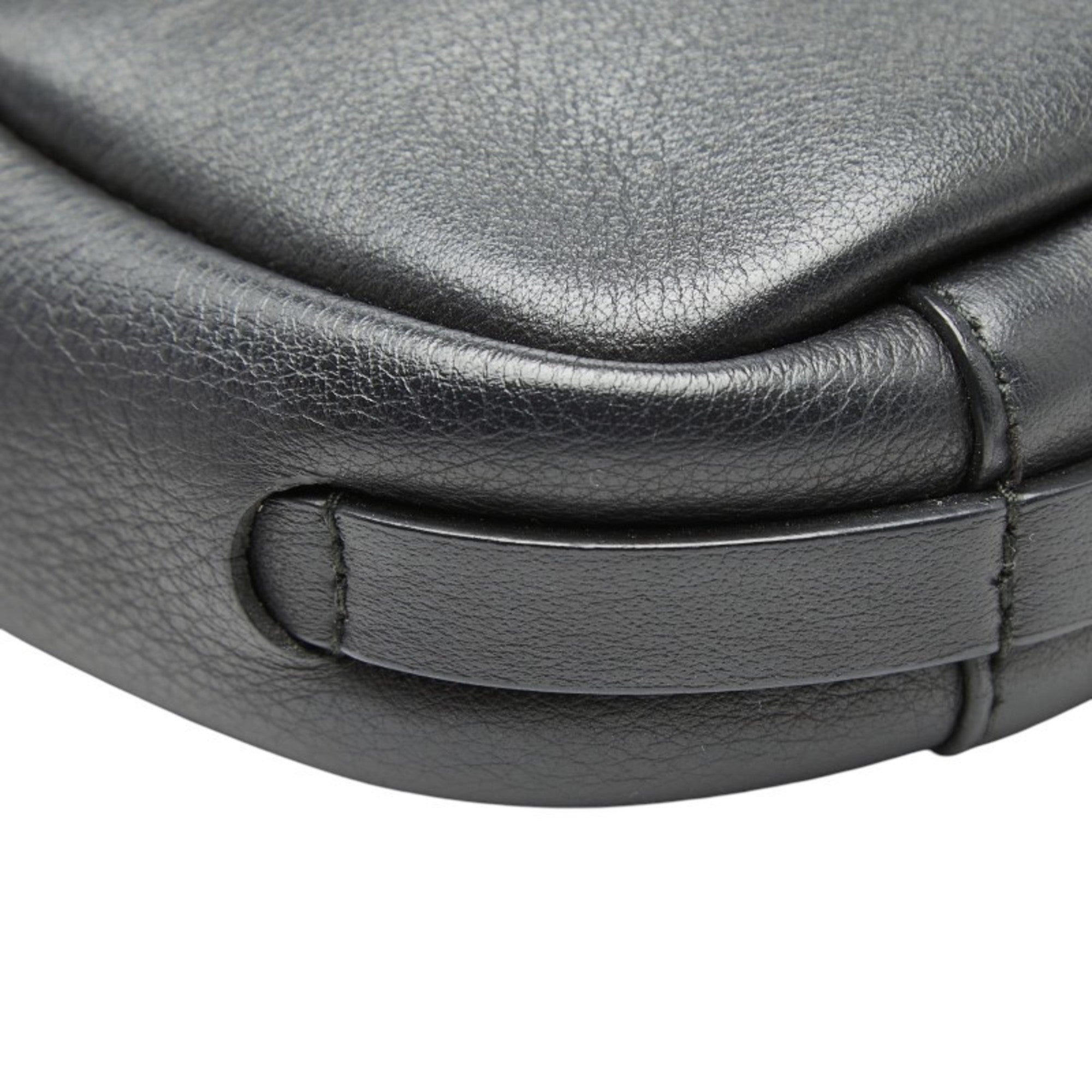 Balenciaga Black Leather Shoulder Bag (Pre-Owned)