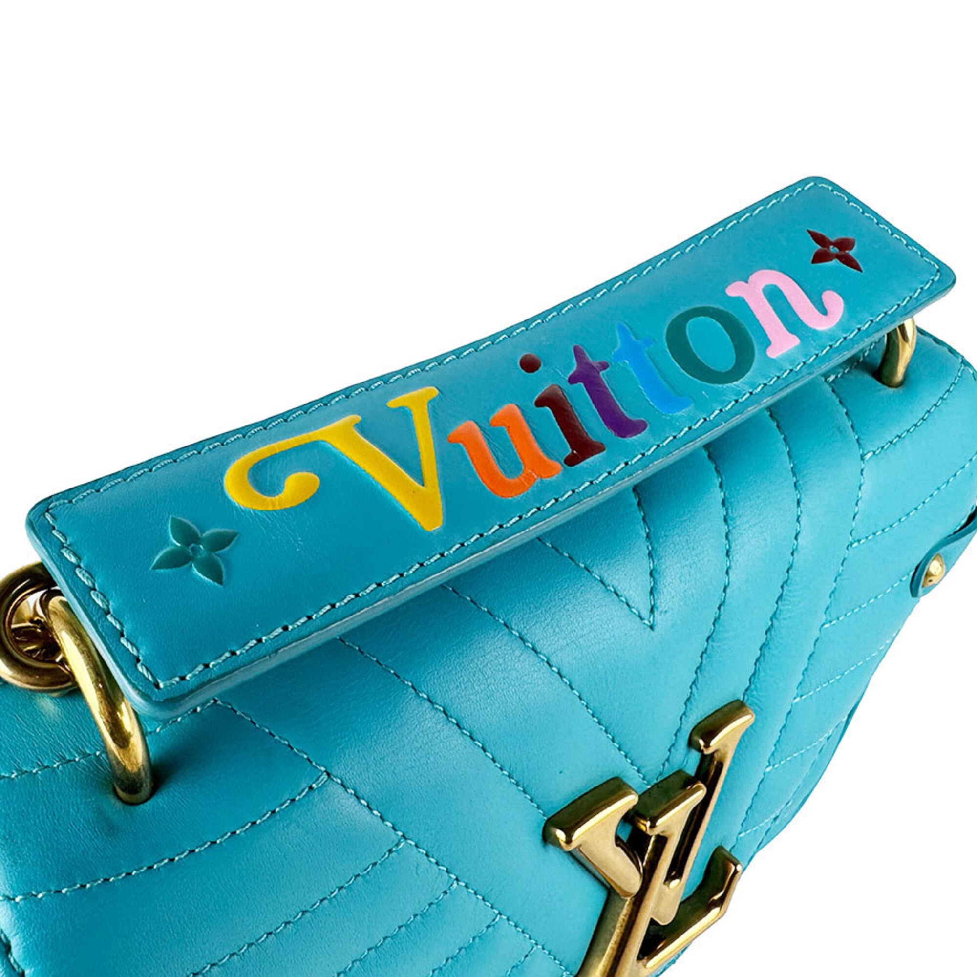 Louis Vuitton Turquoise Leather Shoulder Bag (Pre-Owned)
