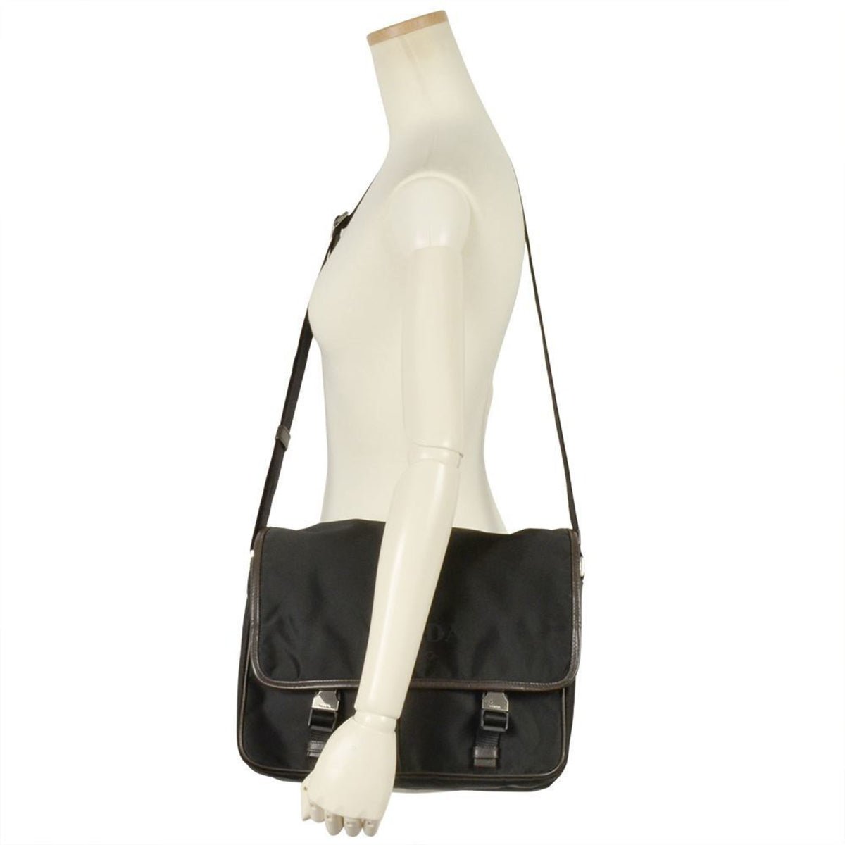 Prada Black Nylon Shoulder Bag (Pre-Owned)