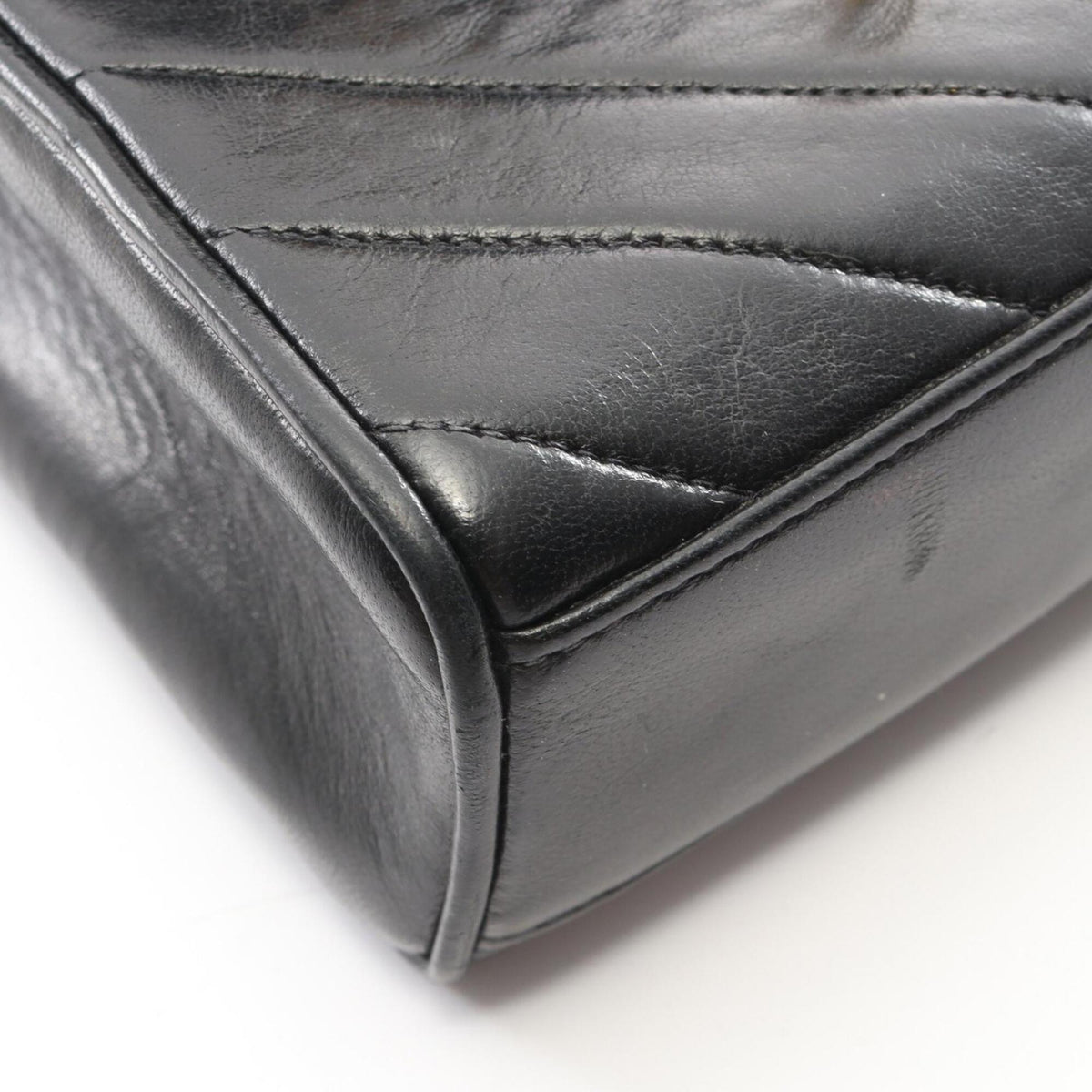 Chanel Black Handbag Shoulder Bag (Pre-Owned)