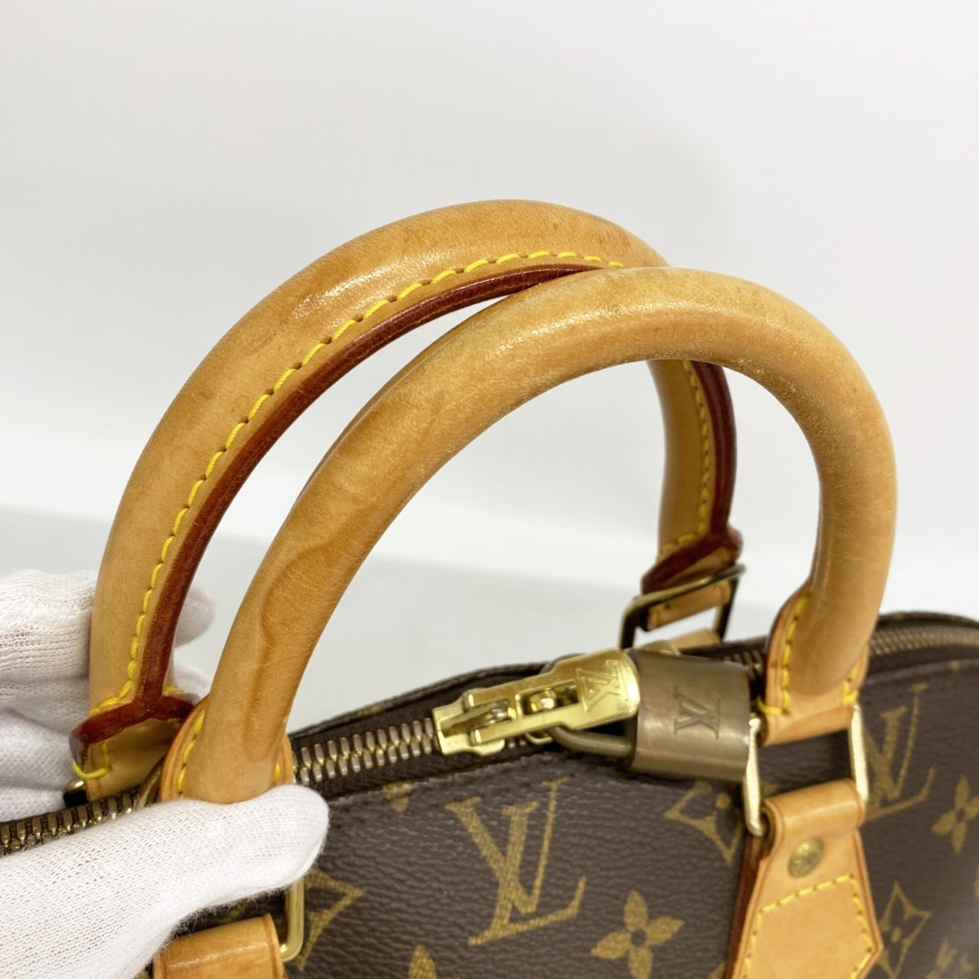Louis Vuitton Brown Handbag (Pre-Owned)