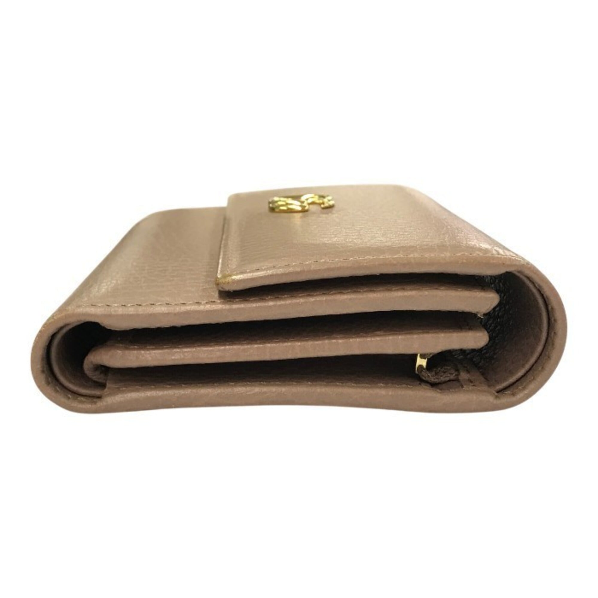 Gucci Beige Leather Wallet (Tri-Fold) (Pre-Owned)
