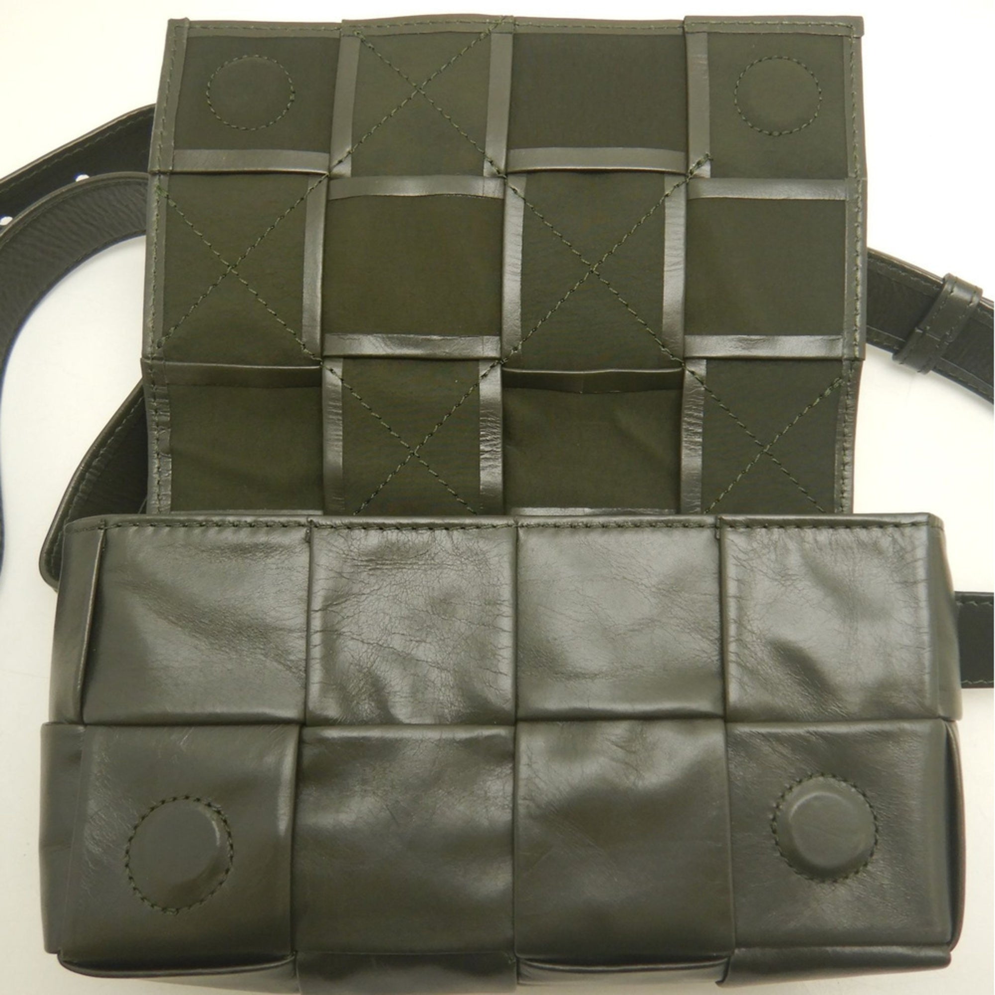 Bottega Veneta Khaki Leather Fanny Pack (Pre-Owned)