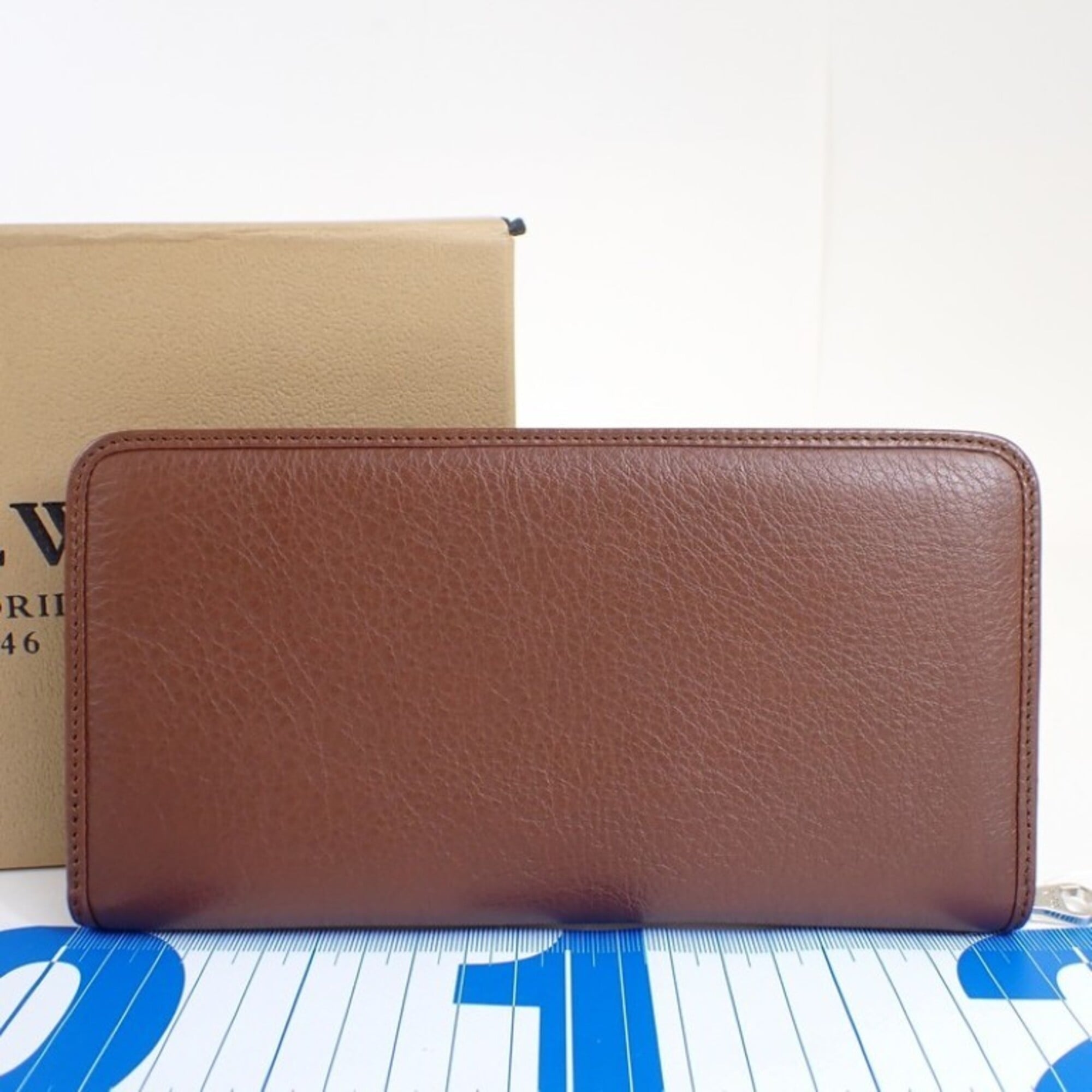 Loewe Brown Leather Long Wallet (Bi-Fold) (Pre-Owned)