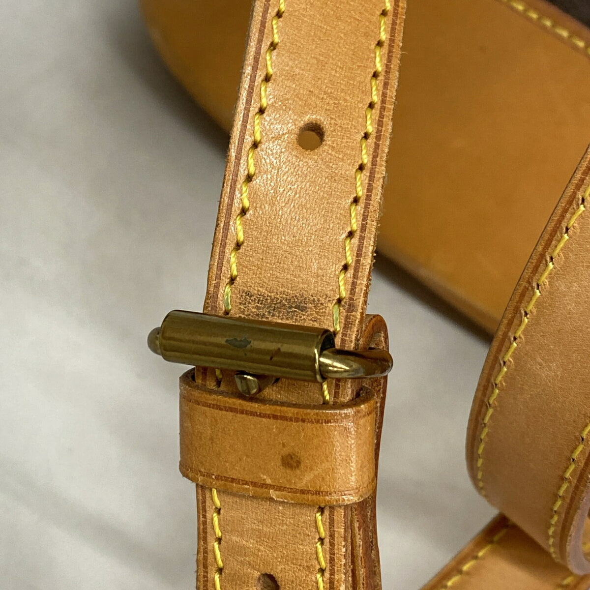 Louis Vuitton Brown Shoulder Bag (Pre-Owned)