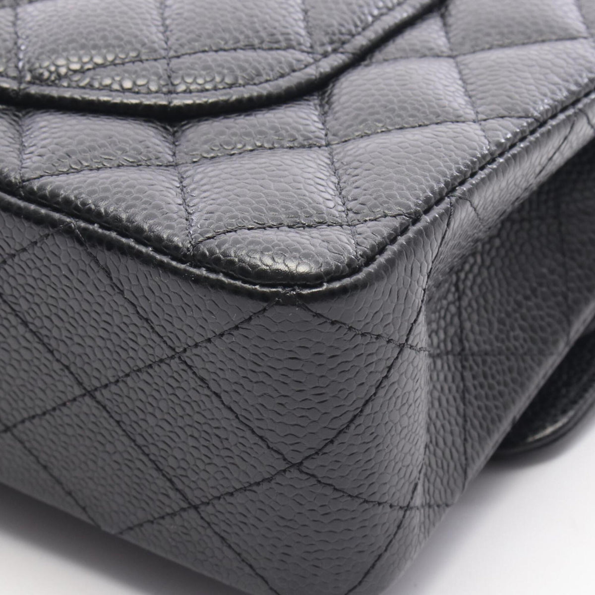 Chanel Black Grained Calfskin Handbag Shoulder Bag (Pre-Owned)
