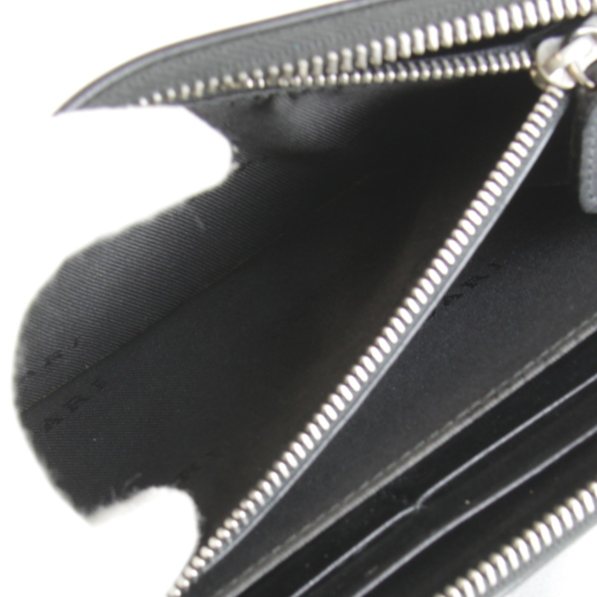 Bvlgari Black Leather Long Wallet (Bi-Fold) (Pre-Owned)