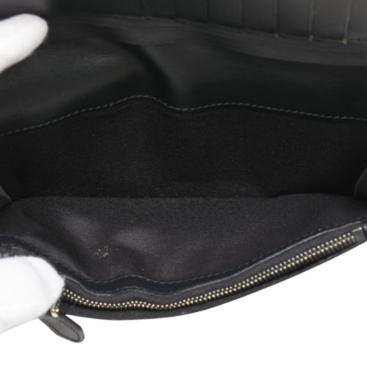 Salvatore Ferragamo Black Leather Long Wallet (Bi-Fold) (Pre-Owned)
