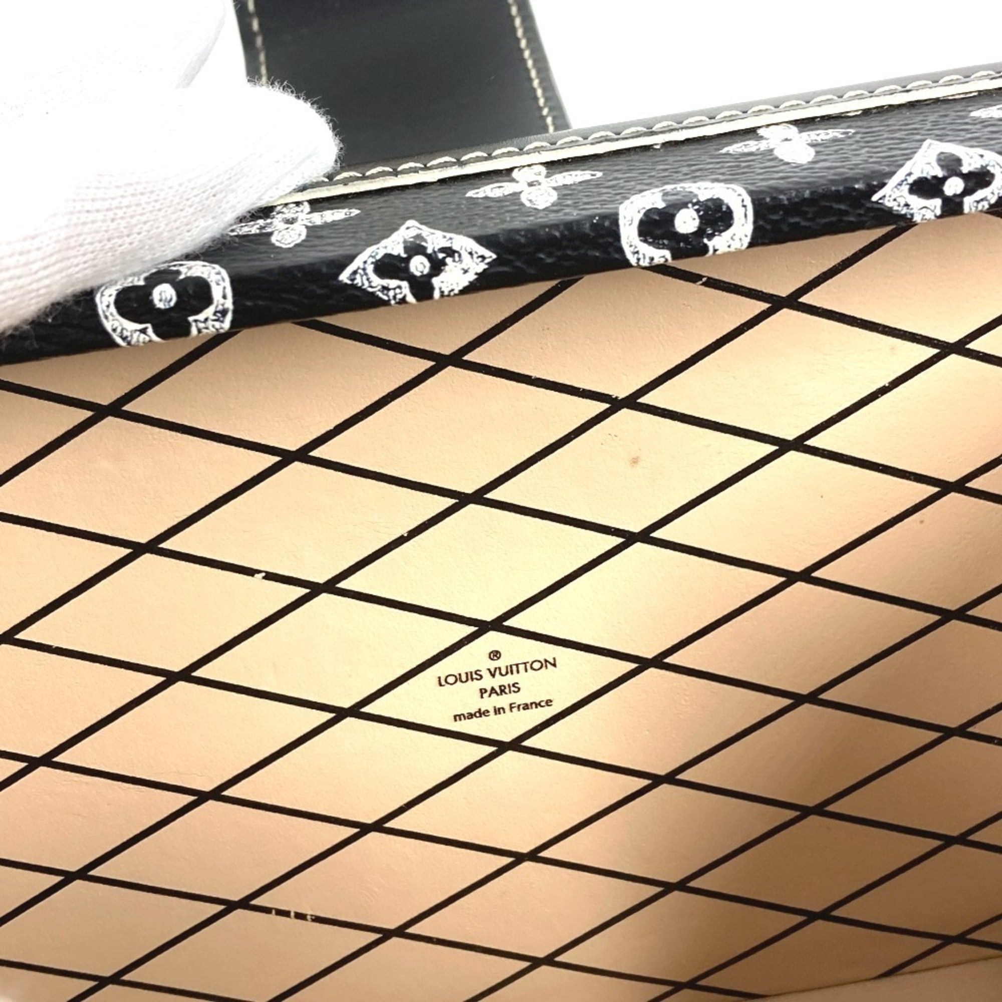 Louis Vuitton Monogram Black Leather Clutch Bag Shoulder Bag (Pre-Owned)