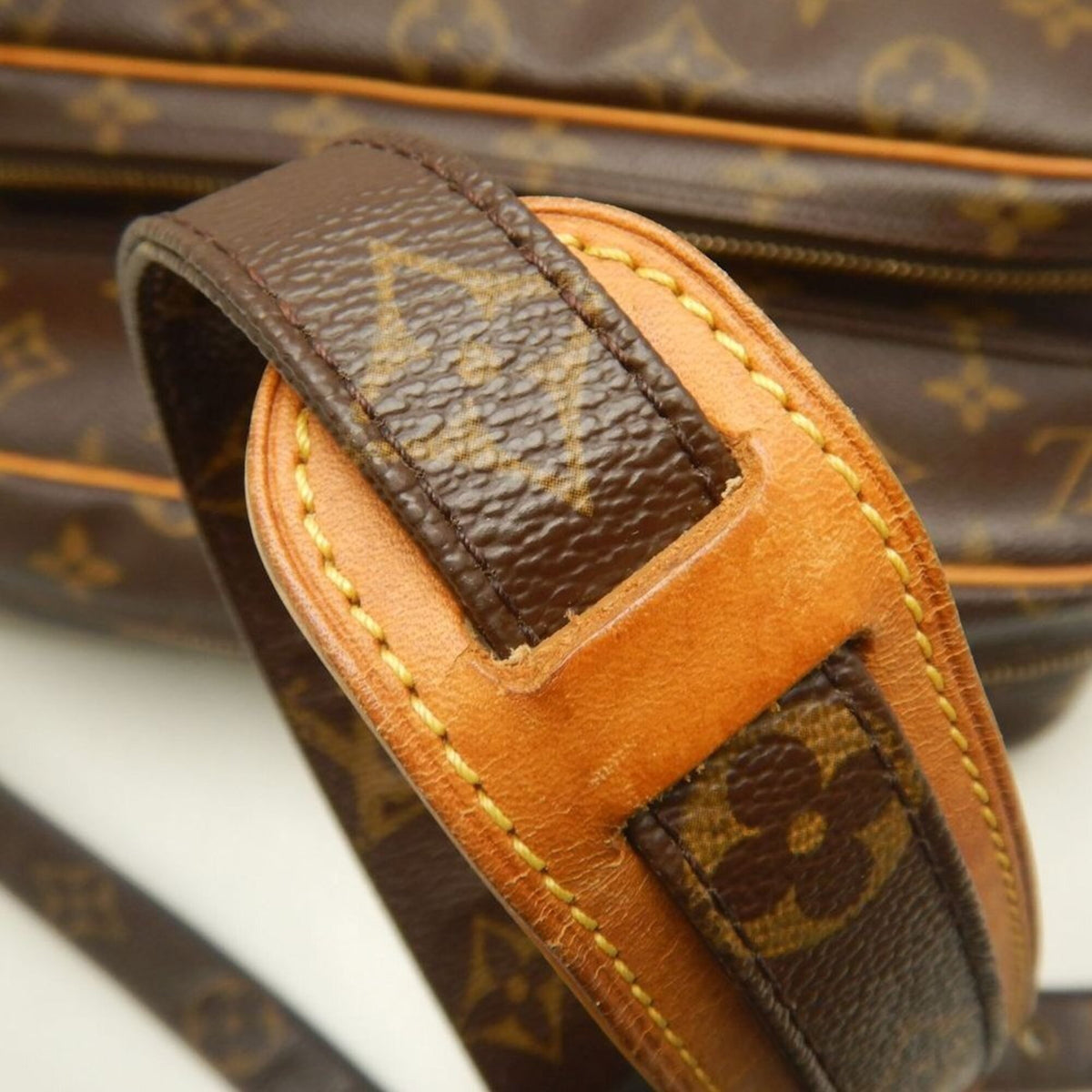 Louis Vuitton Monogram Brown Monogram Shoulder Bag (Pre-Owned)