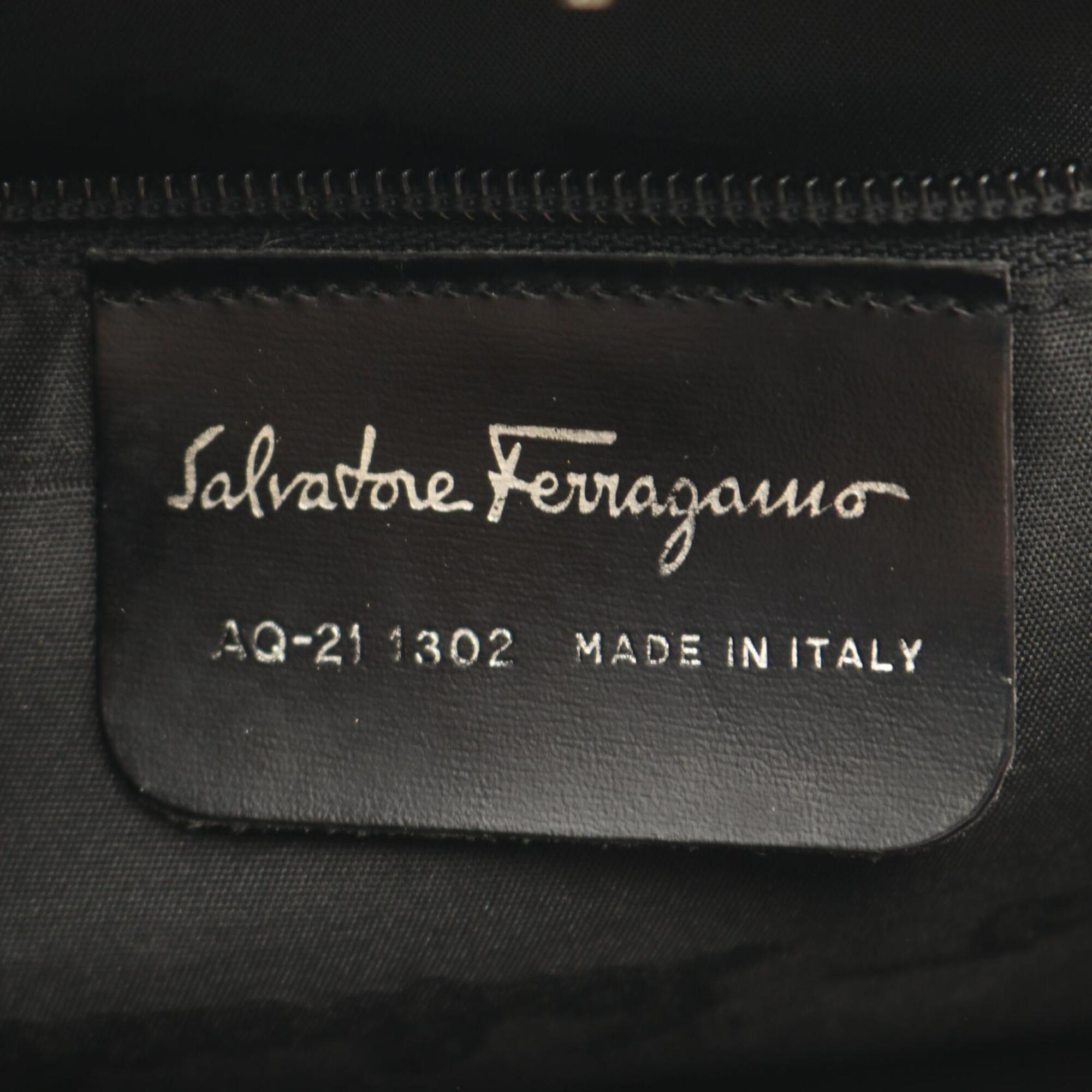 Salvatore Ferragamo Beige Leather Handbag (Pre-Owned)