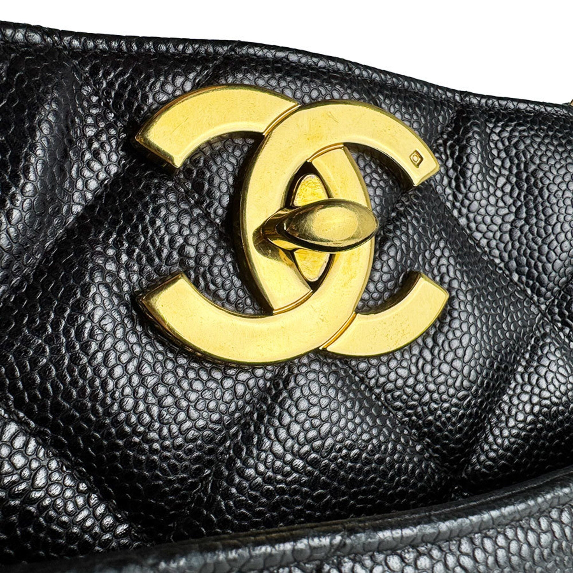 Chanel Black Grained Calfskin Shoulder Bag (Pre-Owned)