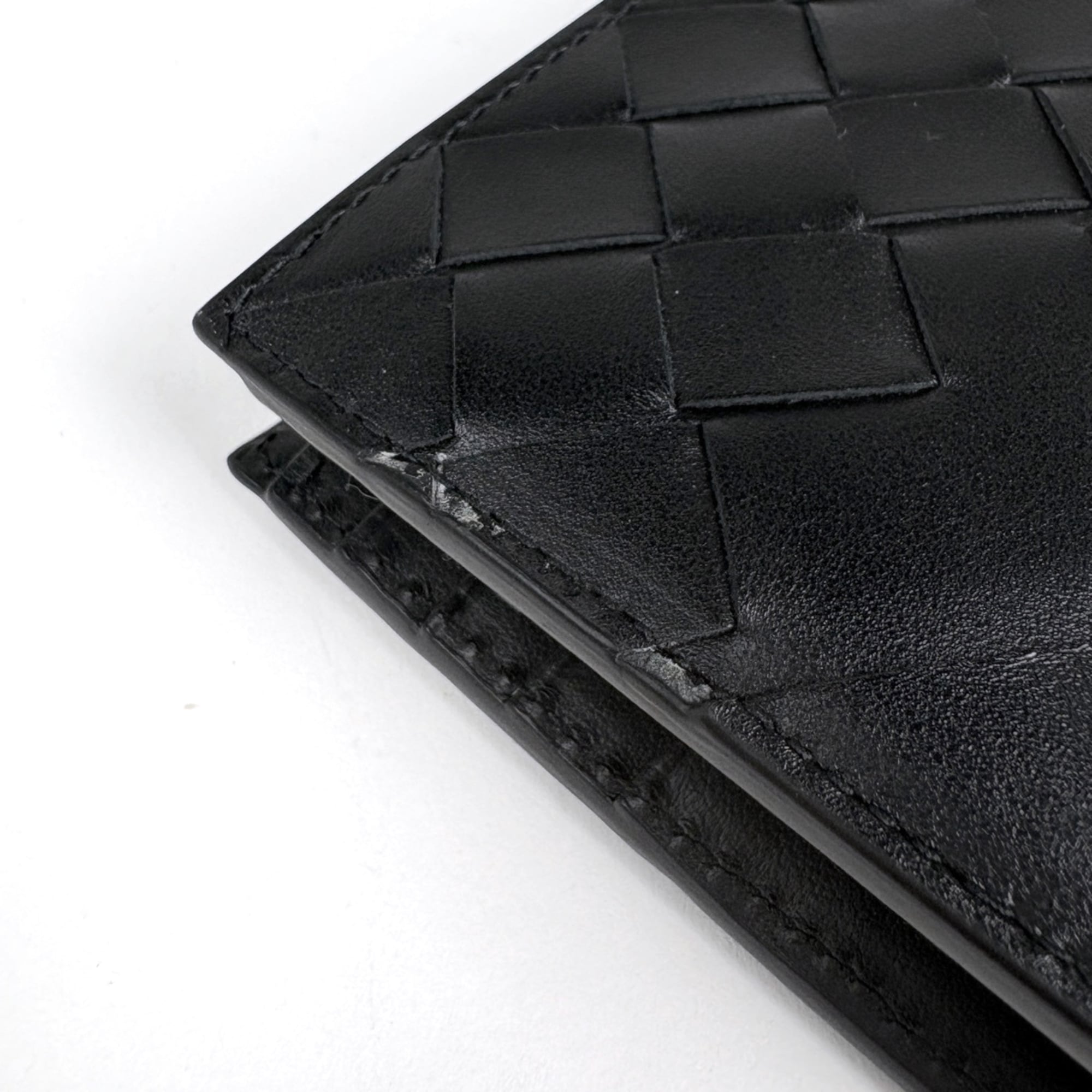Bottega Veneta Intrecciato Black Leather Wallet (Bi-Fold) (Pre-Owned)