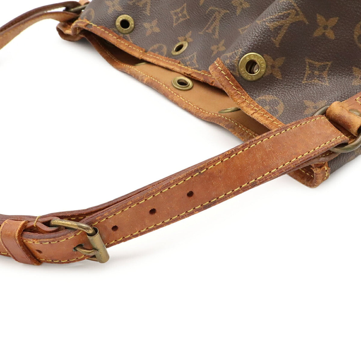 Louis Vuitton Brown Monogram Monogram Shoulder Bag (Pre-Owned)