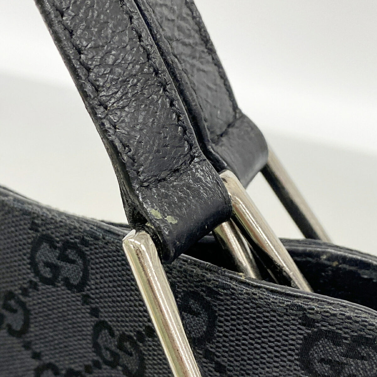Gucci Black Canvas Handbag (Pre-Owned)