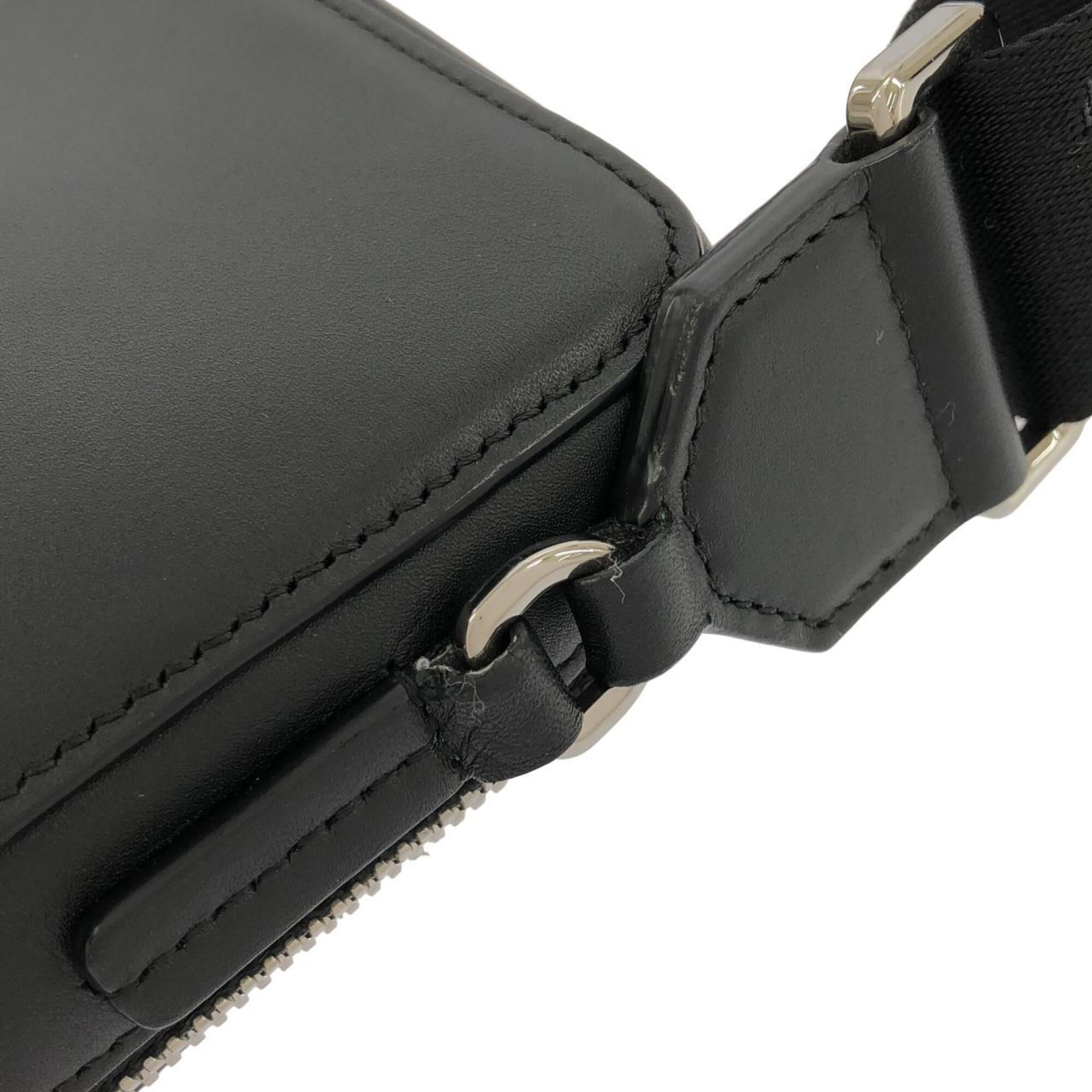 Loewe Black Leather Shoulder Bag (Pre-Owned)
