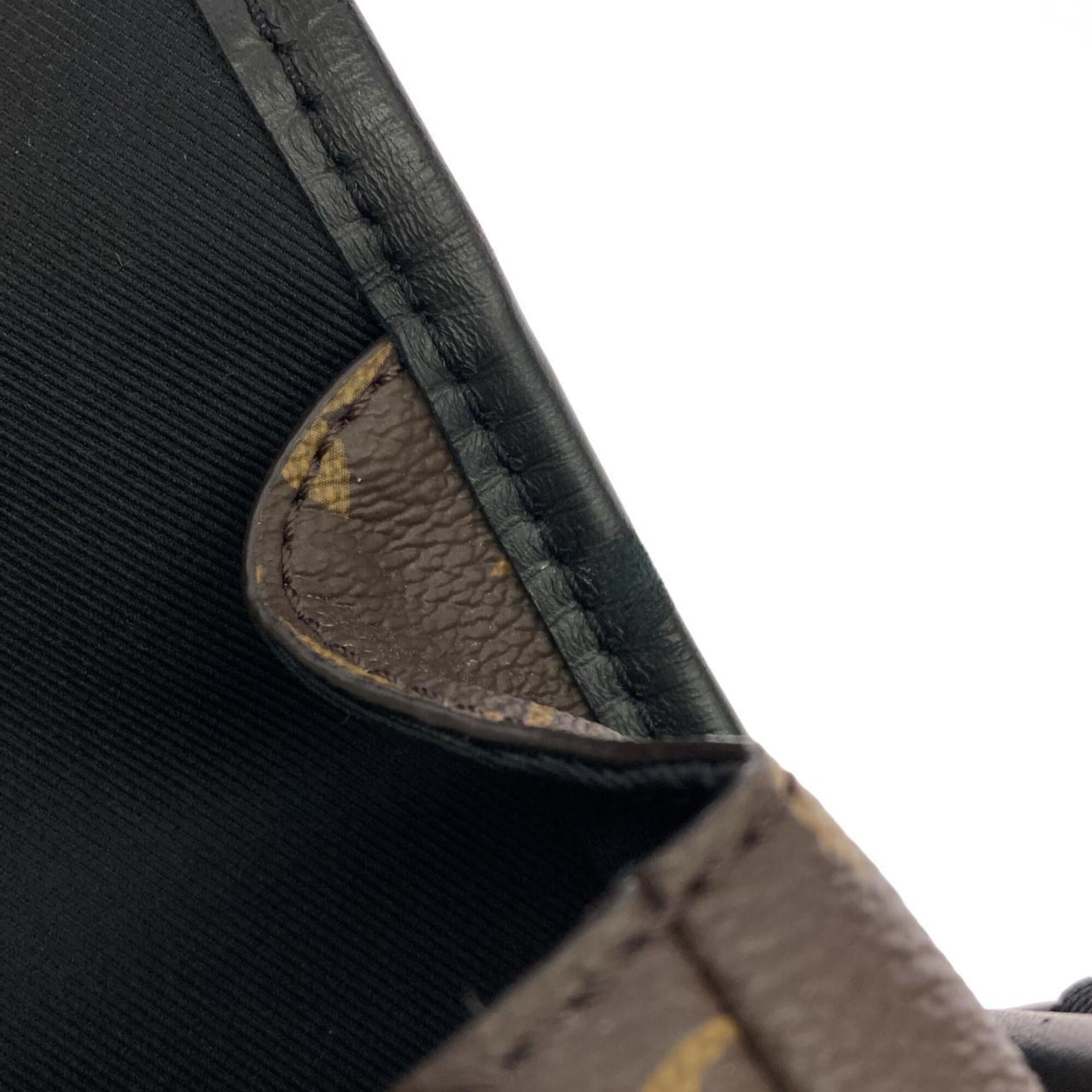 Louis Vuitton Marron Coated Canvas Shoulder Bag (Pre-Owned)