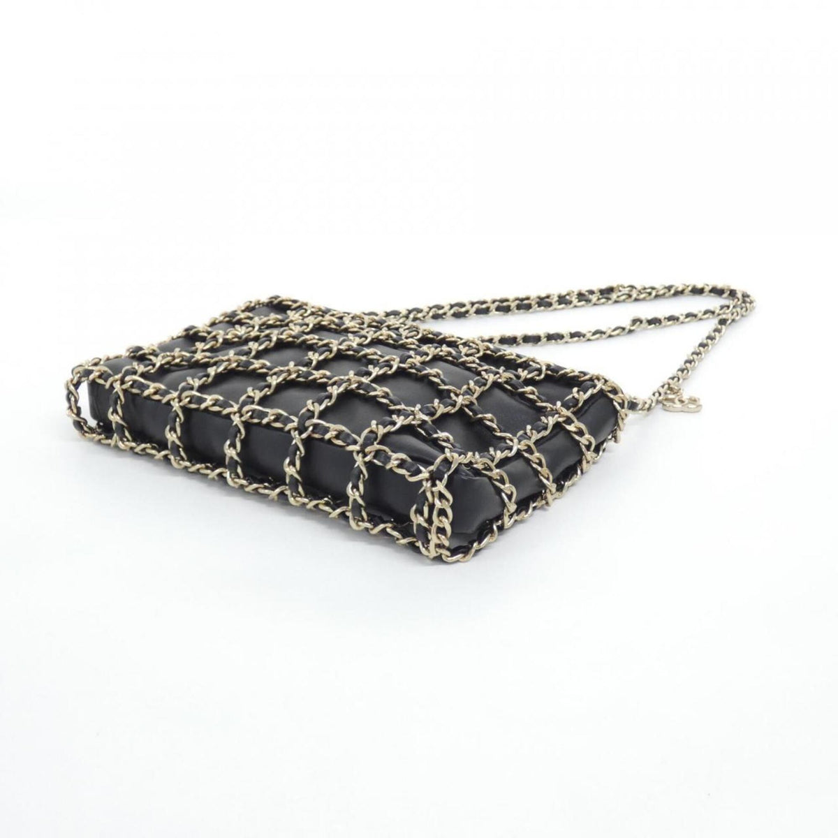 Chanel Black Leather Shoulder Bag (Pre-Owned)