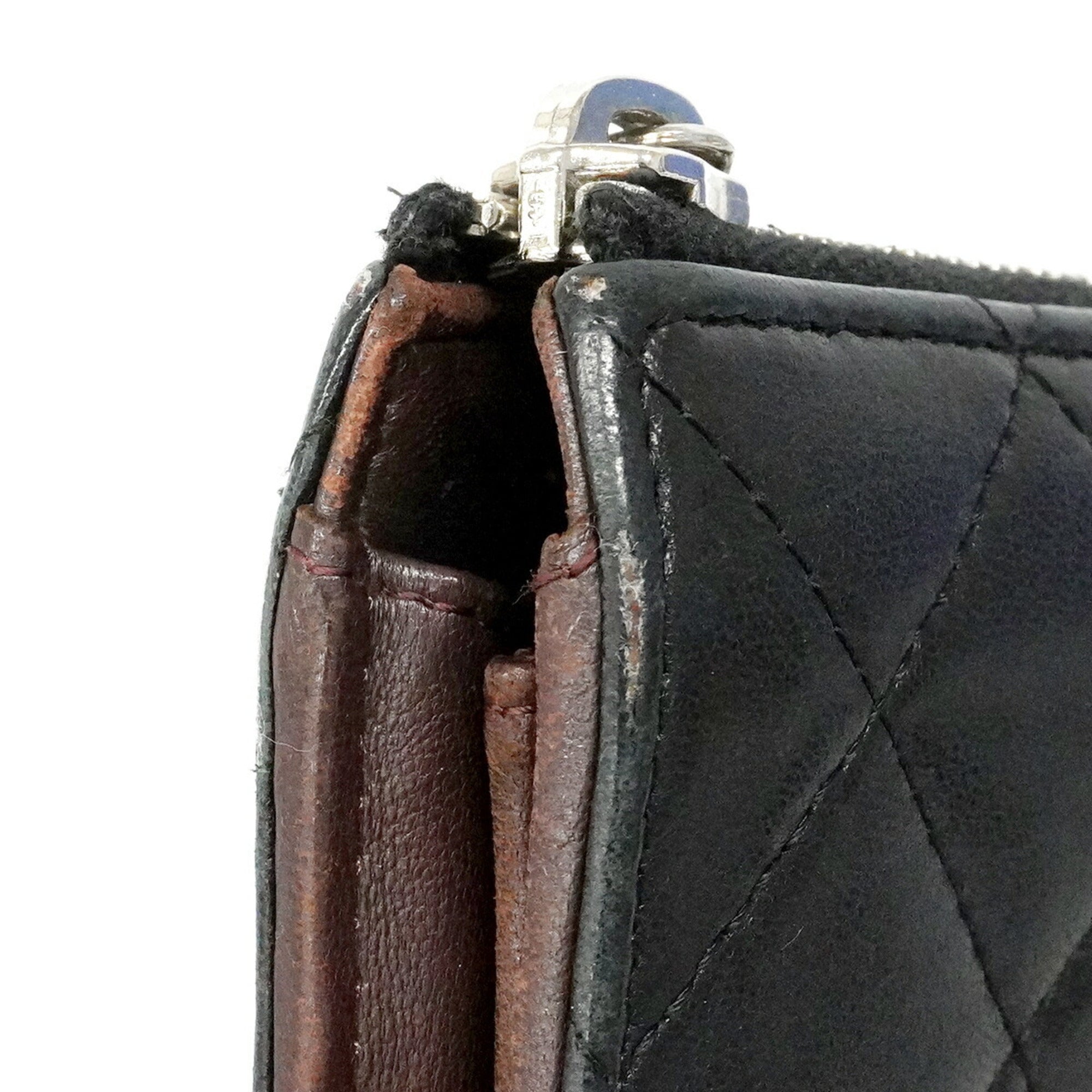Chanel Black Leather Long Wallet (Bi-Fold) (Pre-Owned)