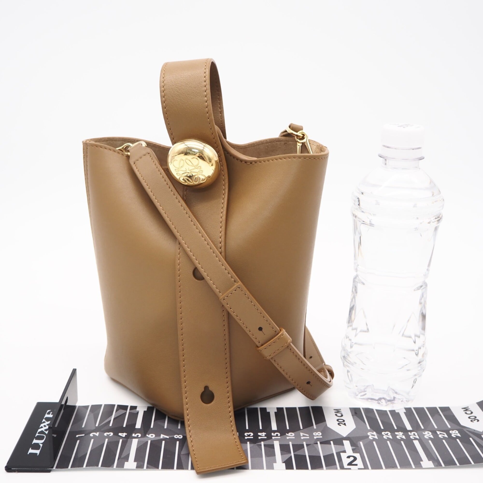 Loewe Brown Leather Handbag Shoulder Bag (Pre-Owned)