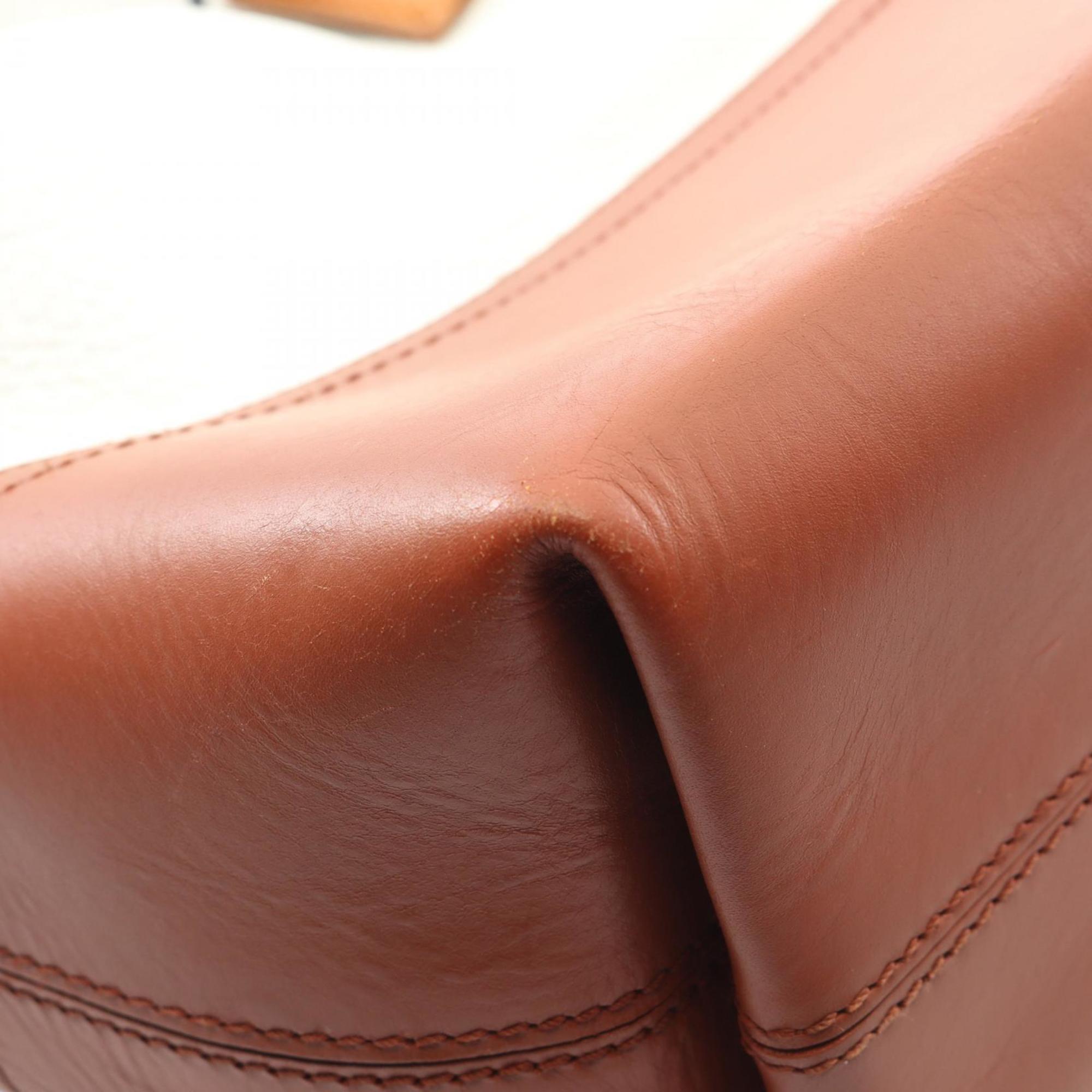 Fendi Brown Navy White Leather Shoulder Bag (Pre-Owned)