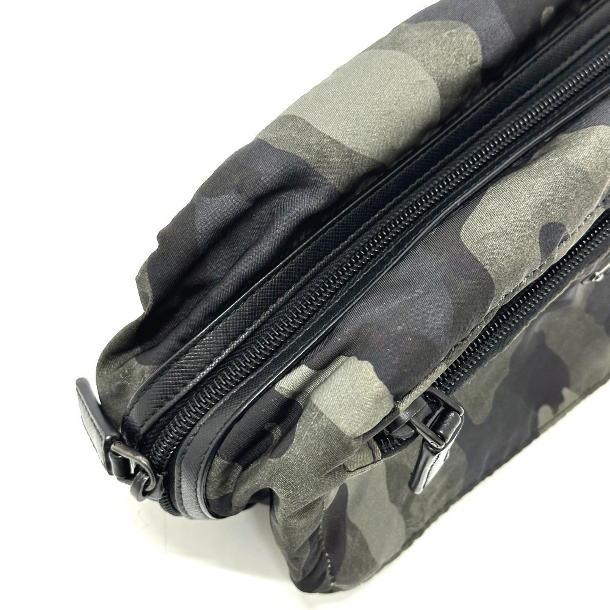 Prada Gray Nylon Clutch Bag Handbag (Pre-Owned)