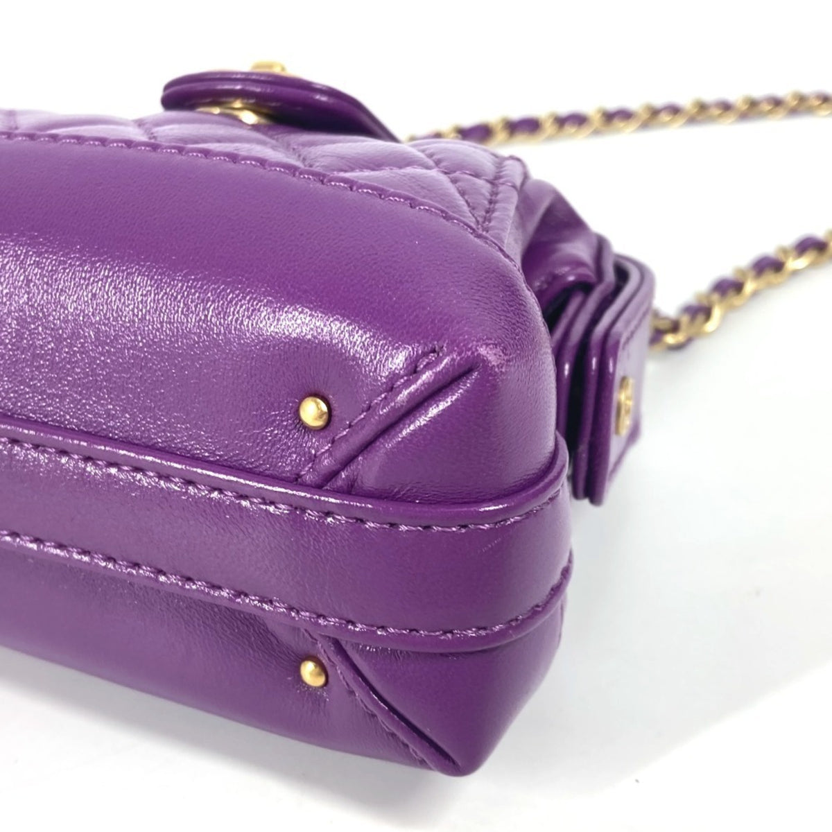 Chanel Purple Leather Shoulder Bag (Pre-Owned)