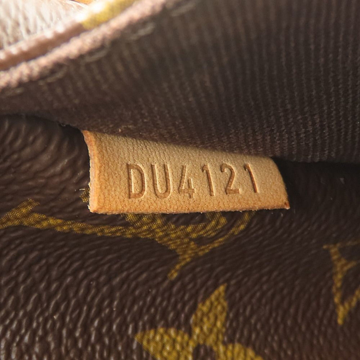 Louis Vuitton Brown Monogram Monogram Shoulder Bag (Pre-Owned)