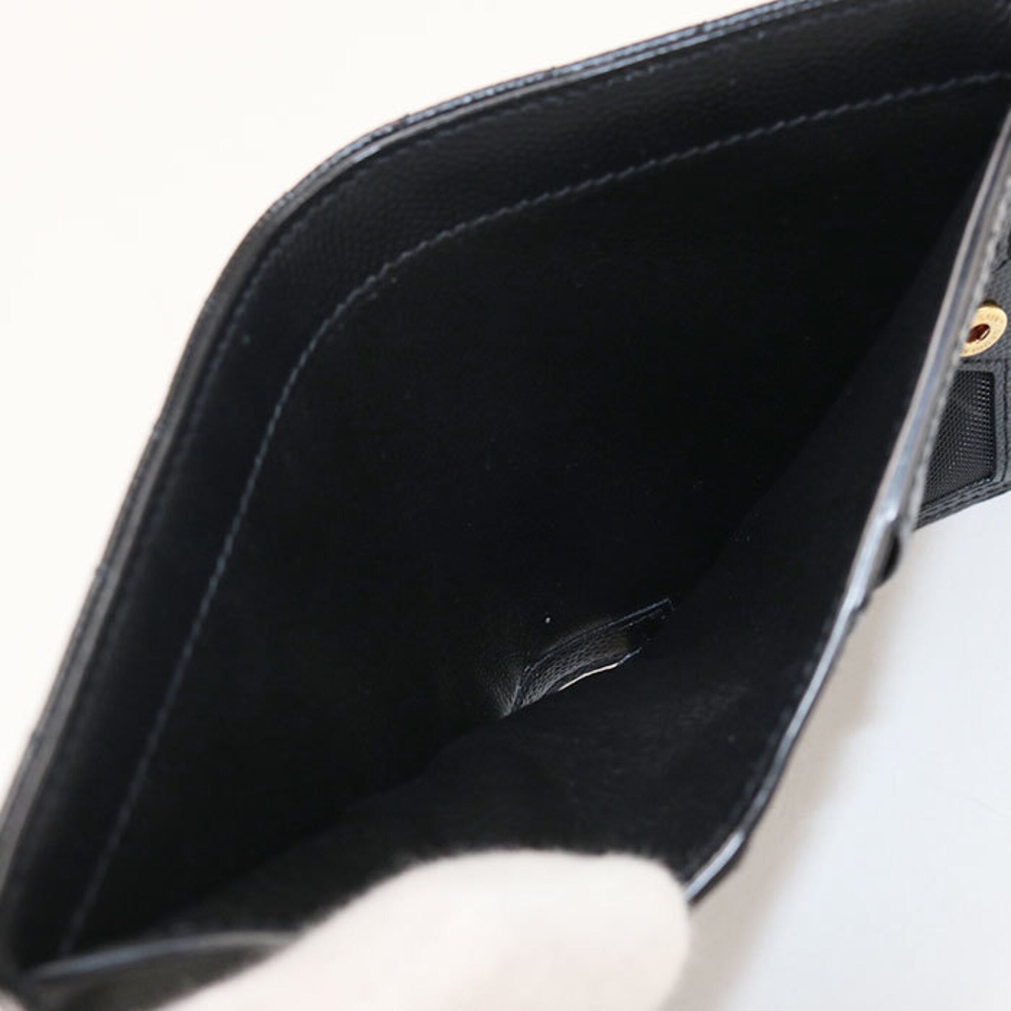 Saint Laurent Black Leather Wallet (Bi-Fold) (Pre-Owned)