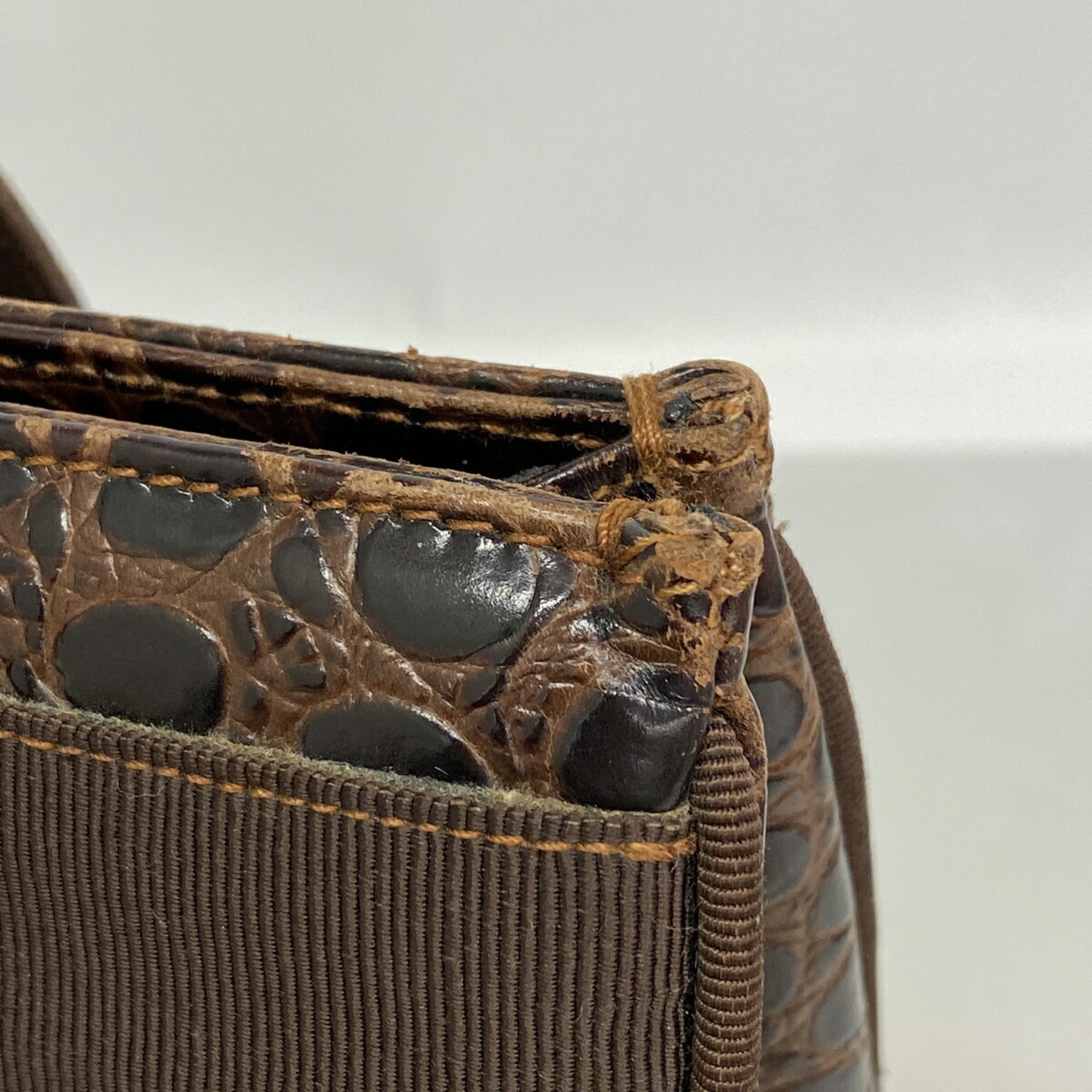 Salvatore Ferragamo Brown Leather Shoulder Bag (Pre-Owned)