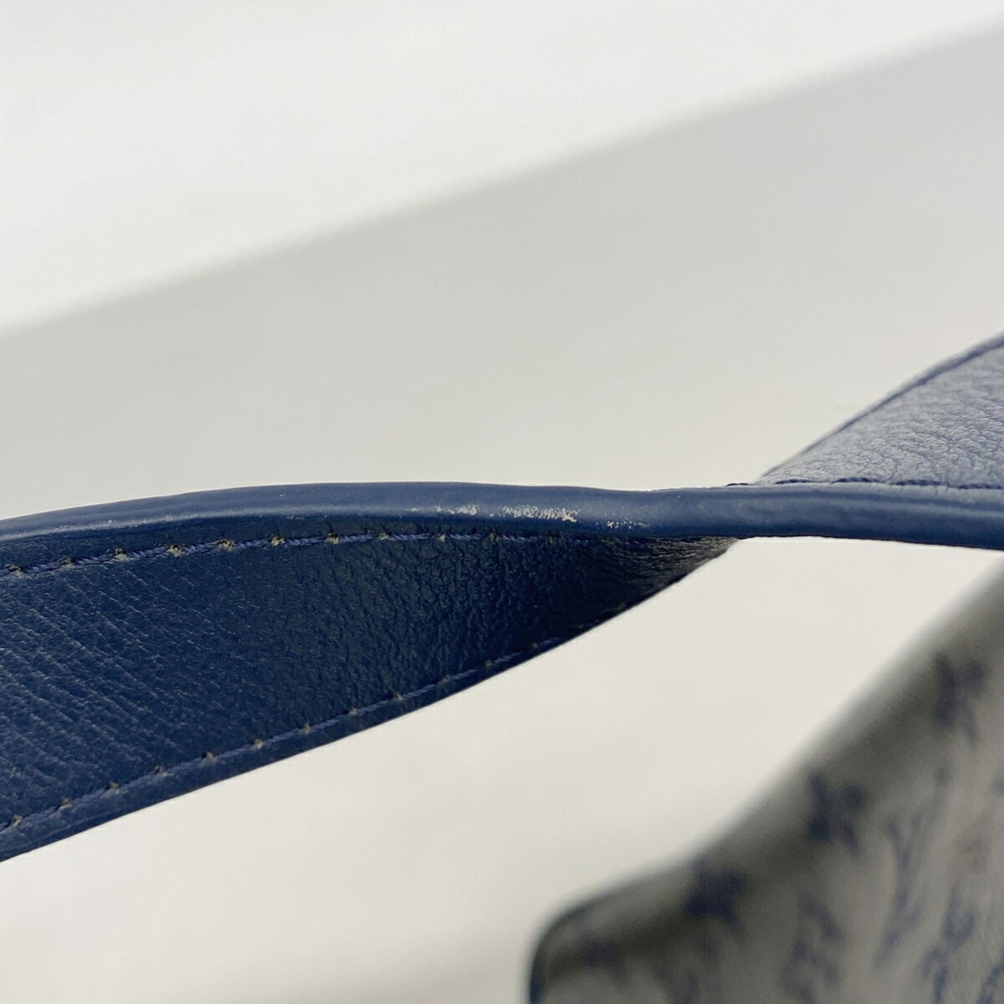 Louis Vuitton Navy Sling Bag (Pre-Owned)