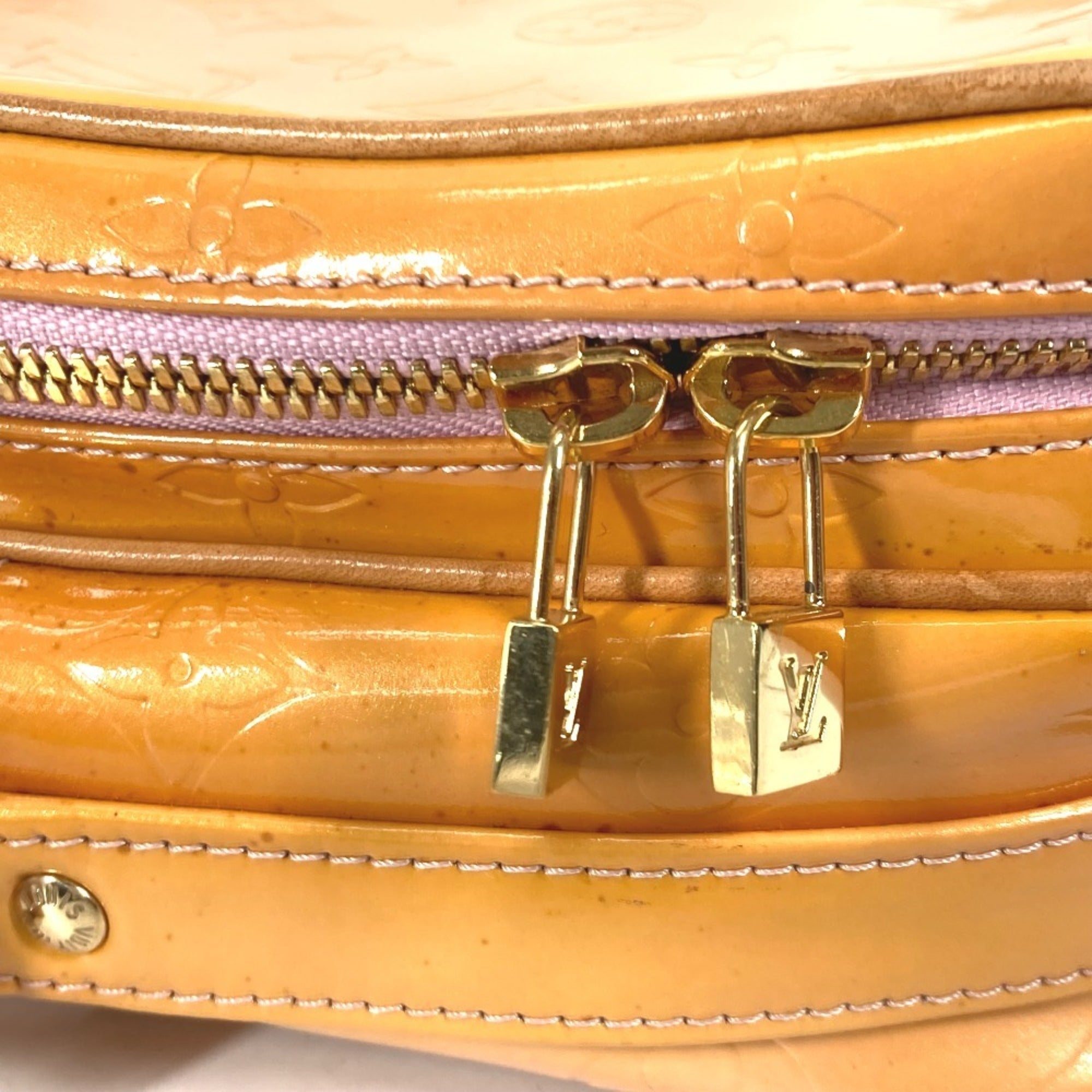 Louis Vuitton Pink Rose Rose Pink Monogram Vernis Pochette Shoulder Bag (Pre-Owned)