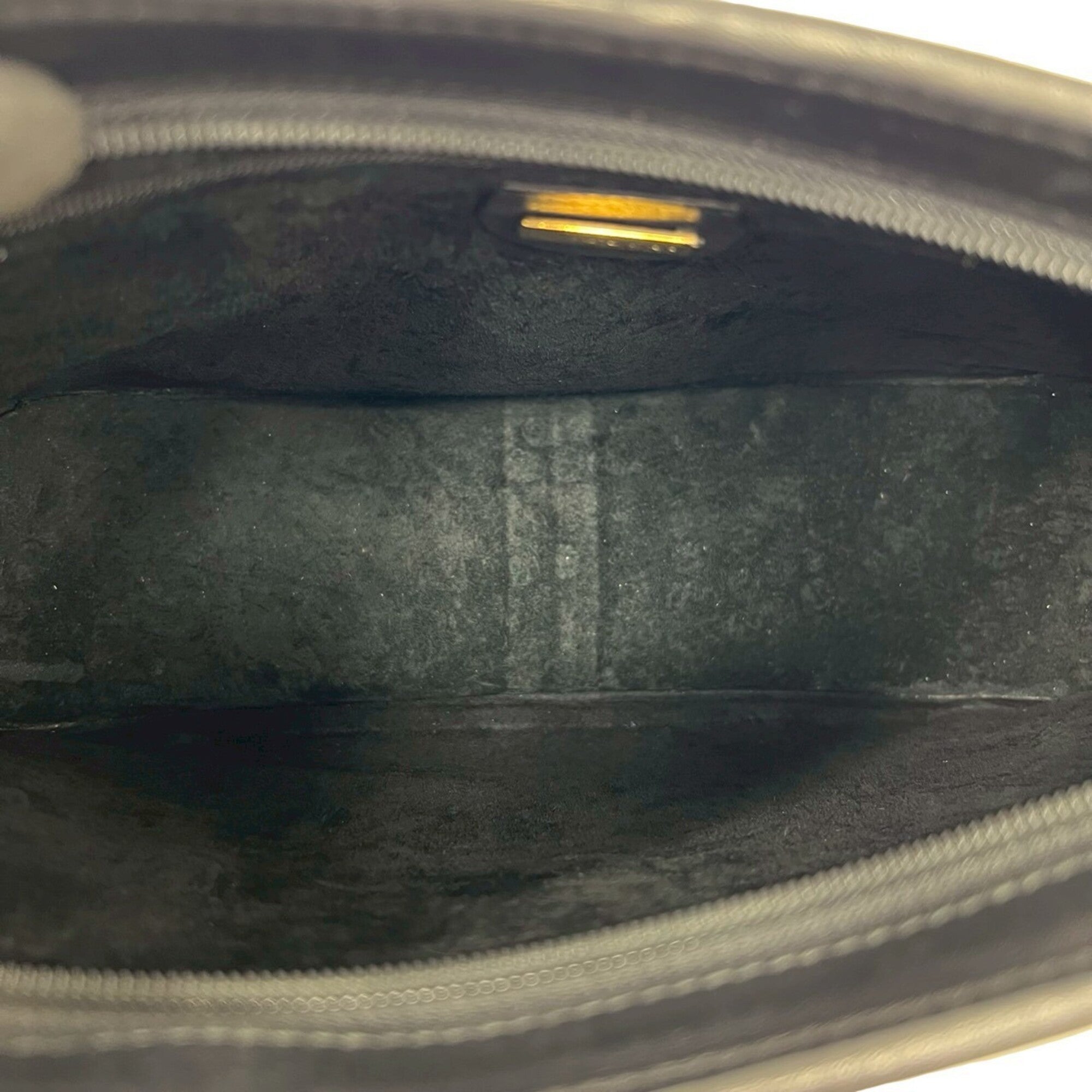 Gucci Black Leather Pochette Shoulder Bag (Pre-Owned)