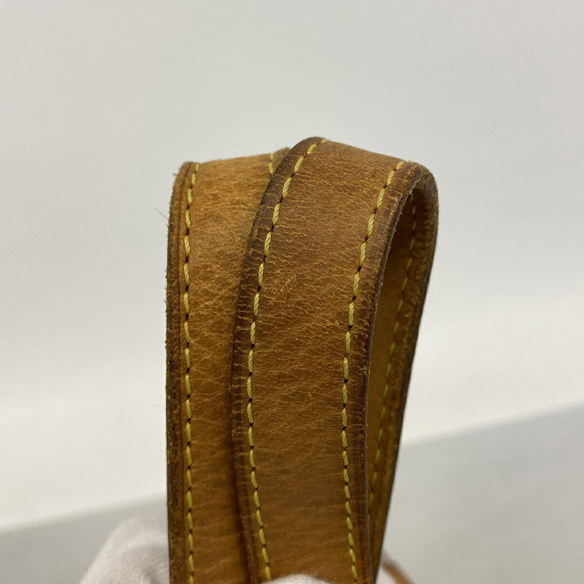 Louis Vuitton Brown Handbag (Pre-Owned)